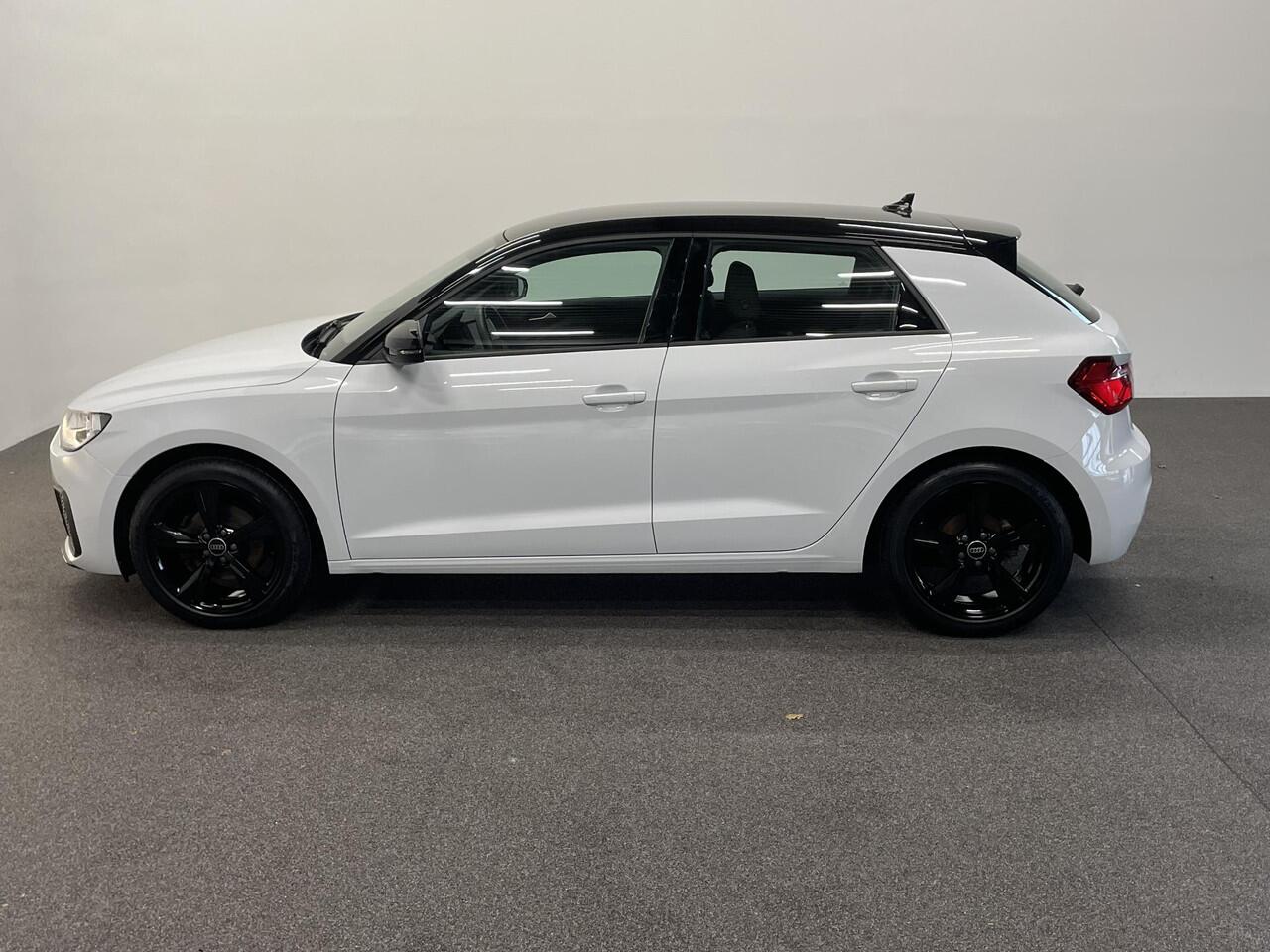Audi A1 Sportback 30 TFSI 110 pk S-tronic Navigatie Apple Carplay/ Android Auto Parkeersensoren Cruise Control Virtual Cockpit Climate Control Lichtmetalen velgen