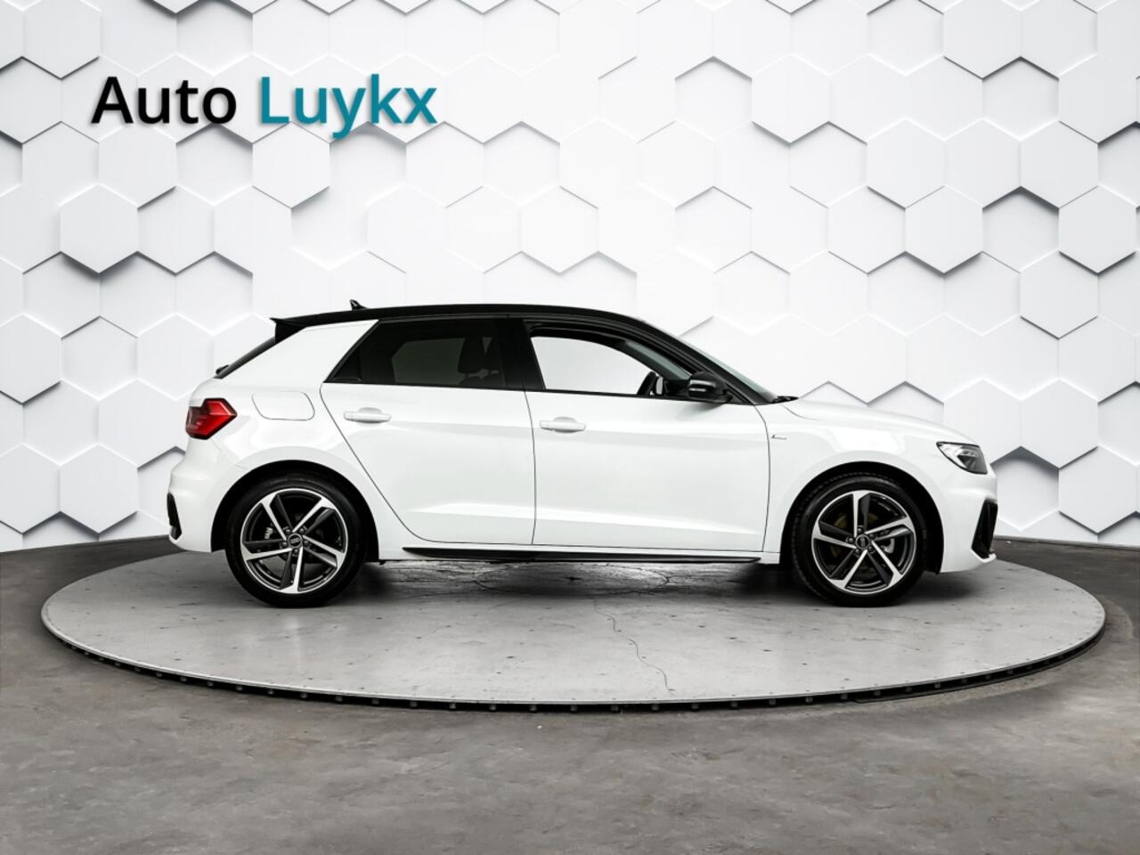 Audi A1 30 TFSI S Edition | Black Pack | S-Line Exterieur | Bi-Tone