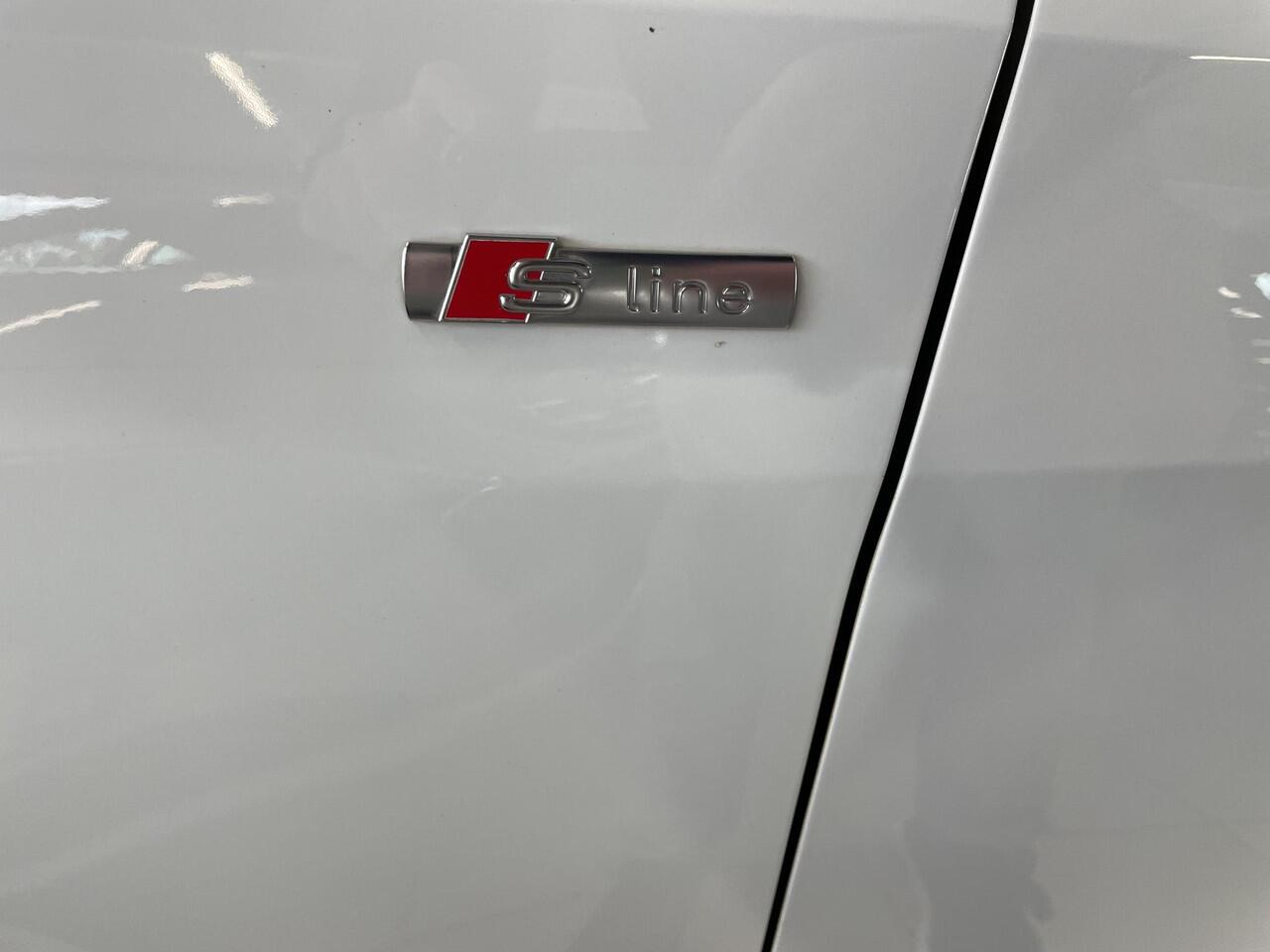 Audi A1 Sportback 2.0T 200 pk Aut. 40 TFSI S Line S-Line Interieur + Alcantara Full LED PDC VA+ Camera Cruise Control 17" Navi Virtual Cockpit