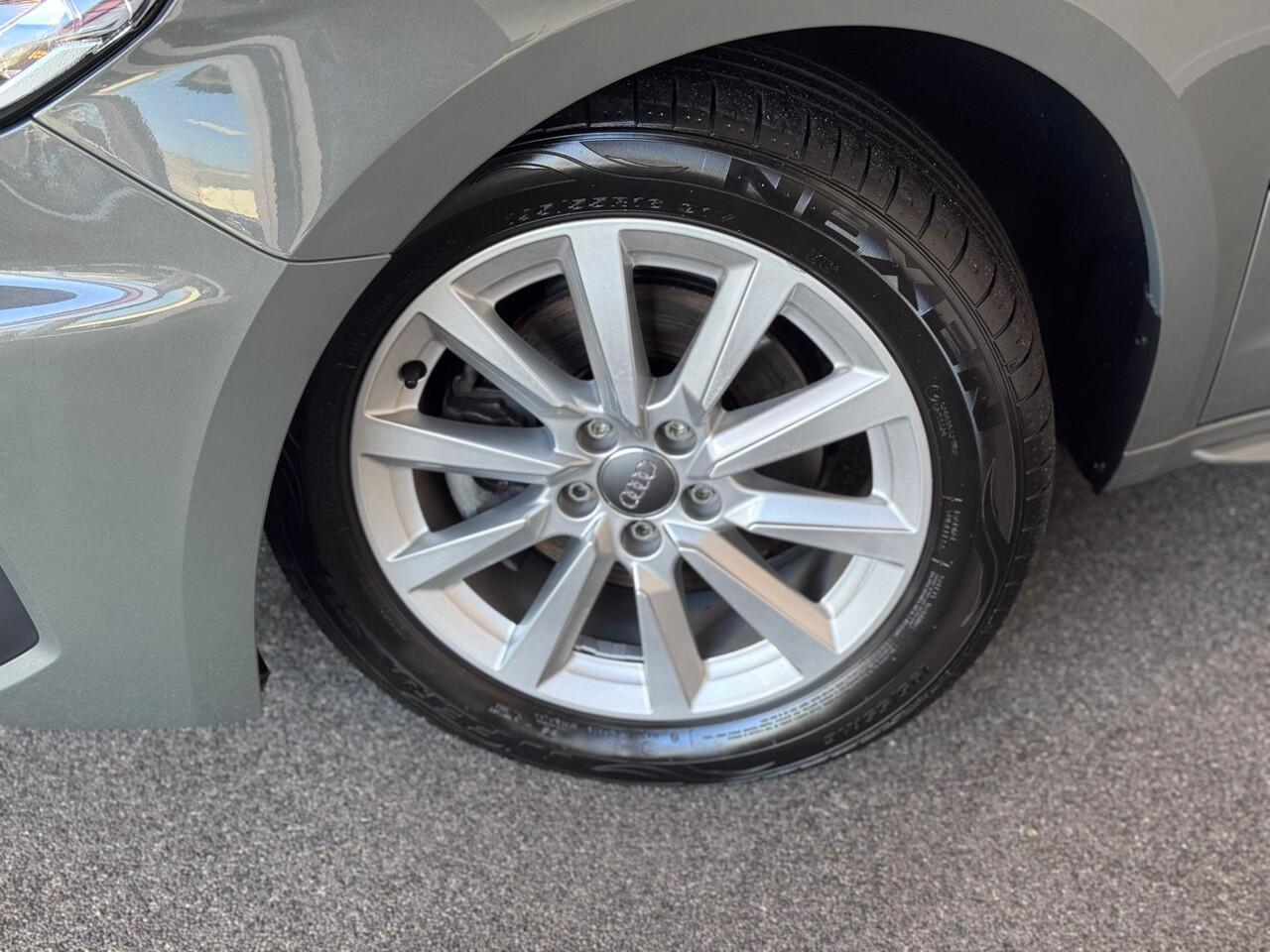 Audi A1 Sportback 30 TFSI S edition