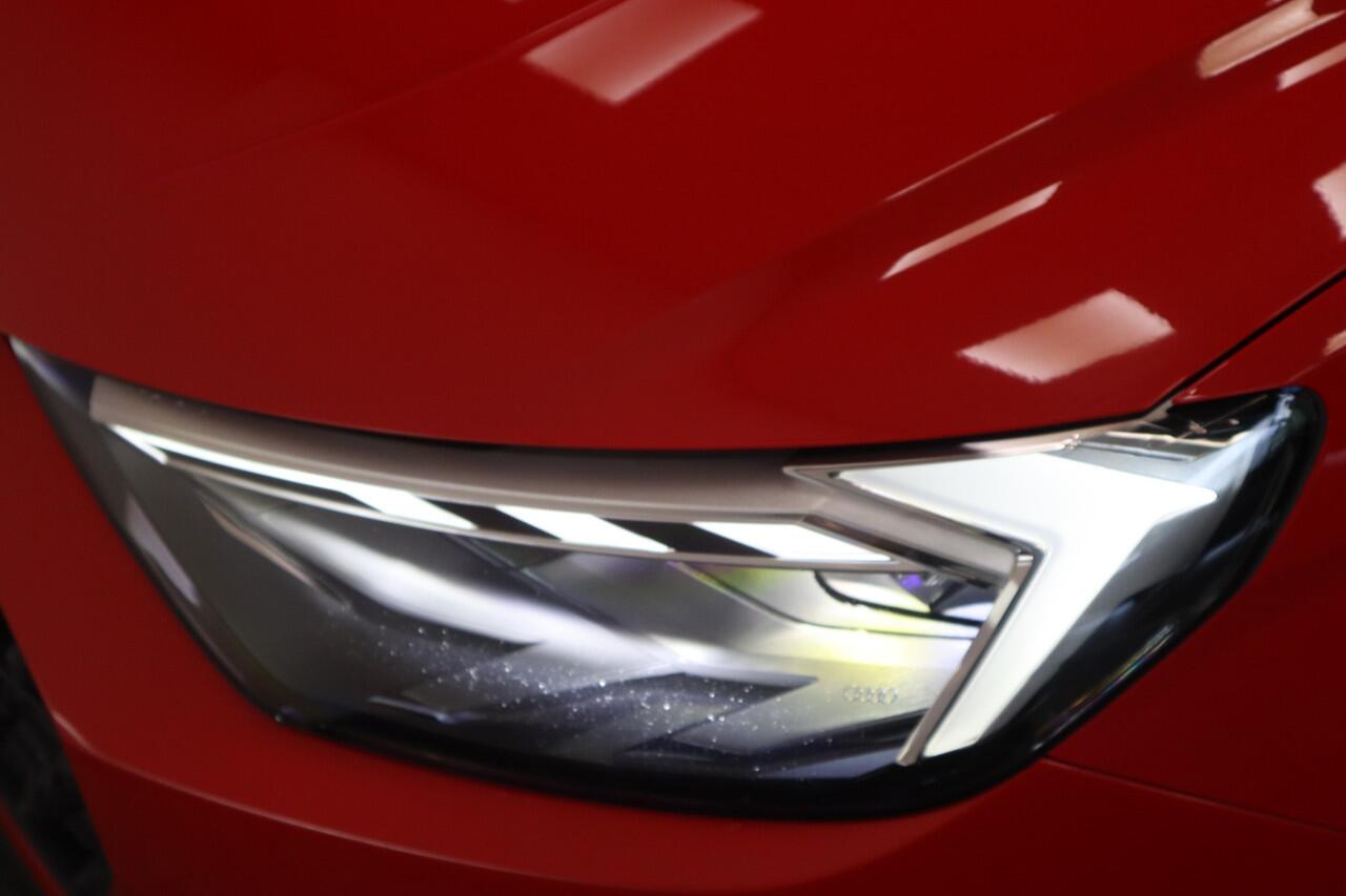 Audi A1 citycarver 30 TFSI epic S-line ACC PDC 17''LM Navigatie 24 maanden garantie mogelijk (*vraag naar de voorwaarden)