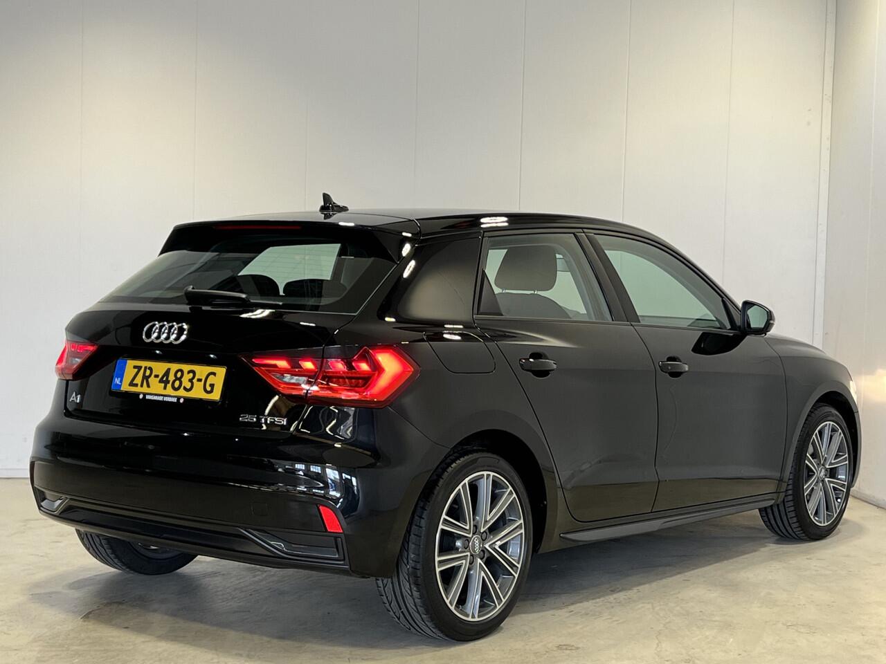 Audi A1 Sportback 25 TFSI epic | Android/Apple Carplay | LM Velgen 17" | Cruise Control | Airco | Radio/Bluetooth | Dimlichten Automatisch |