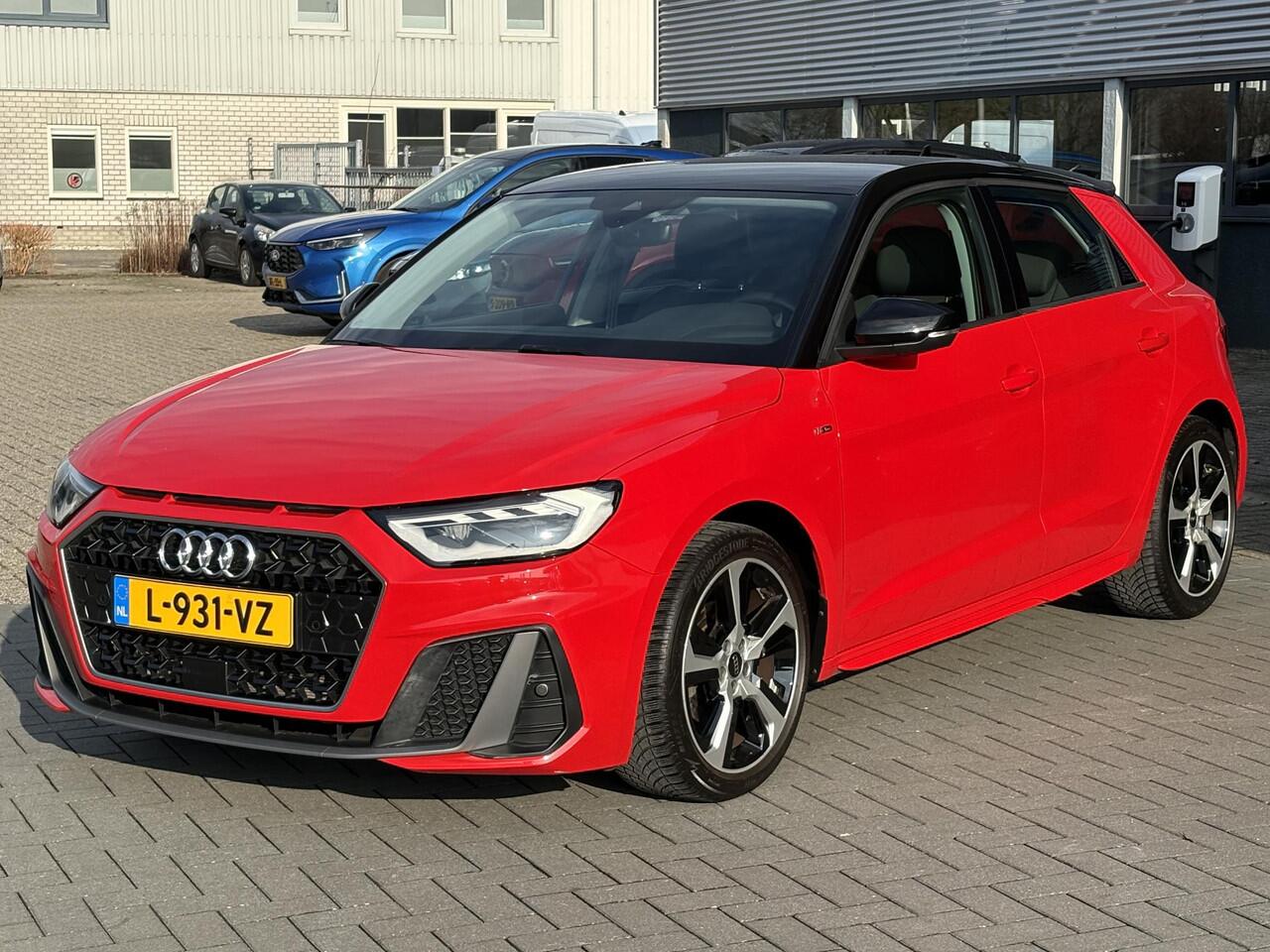 Audi A1 Sportback 30 TFSI S-Edition | Achteruitrijcamera | Cruise Control | Carplay |