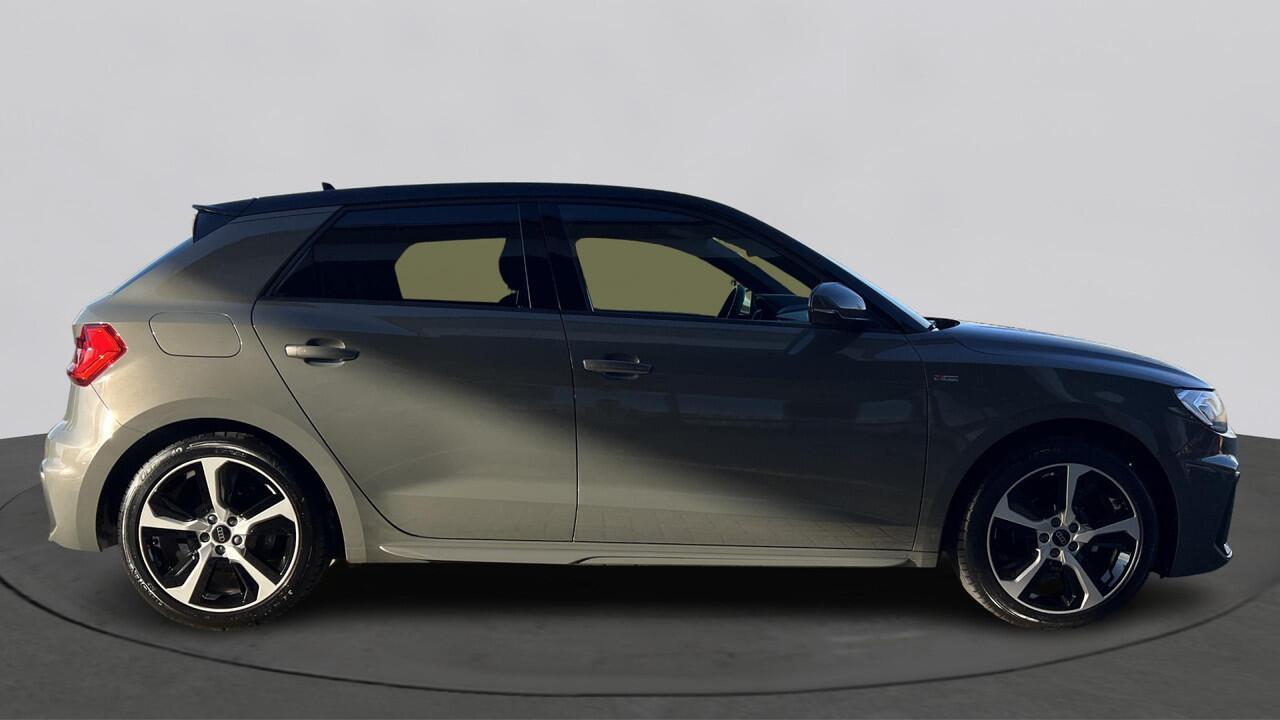 Audi A1 Sportback 25 TFSI 96PK S-Line Edition / Parkeerhulp Achter / LED