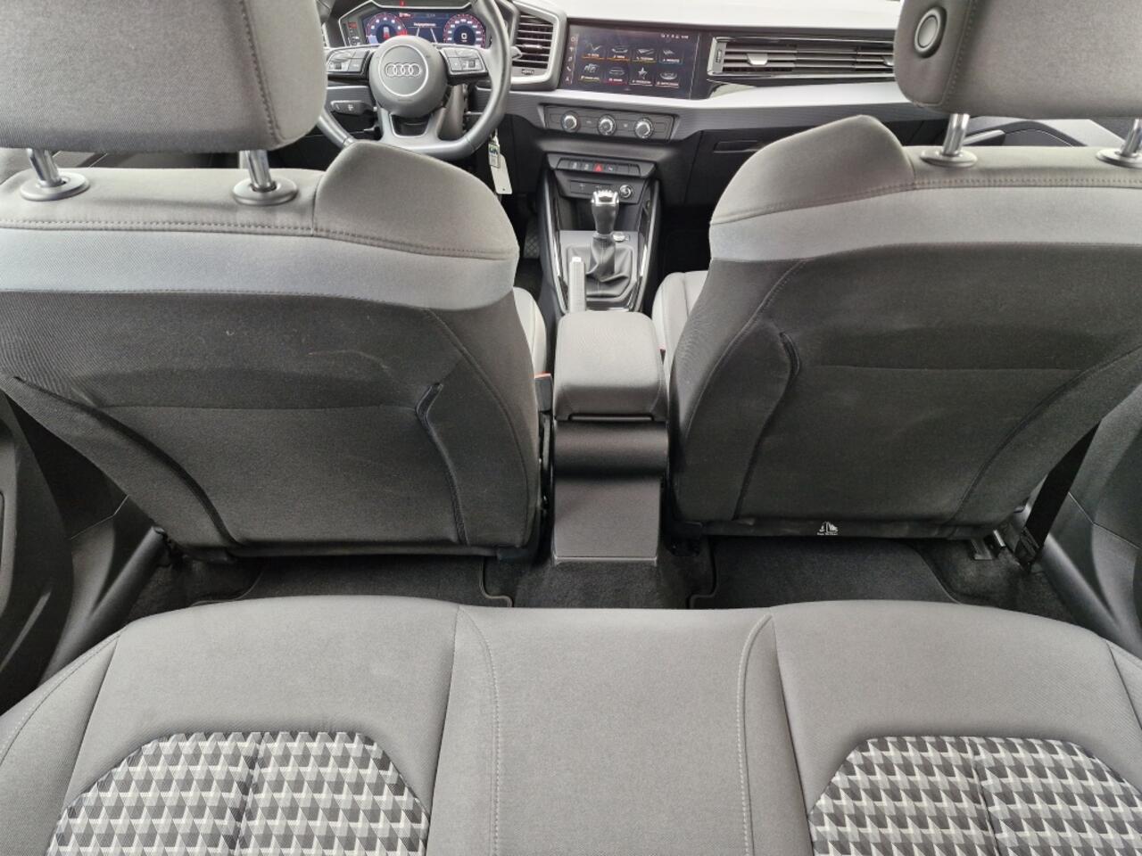 Audi A1 Sportback 30 TFSI Pro Line | 110 PK | Parkeersensoren v+a | Lane Assist