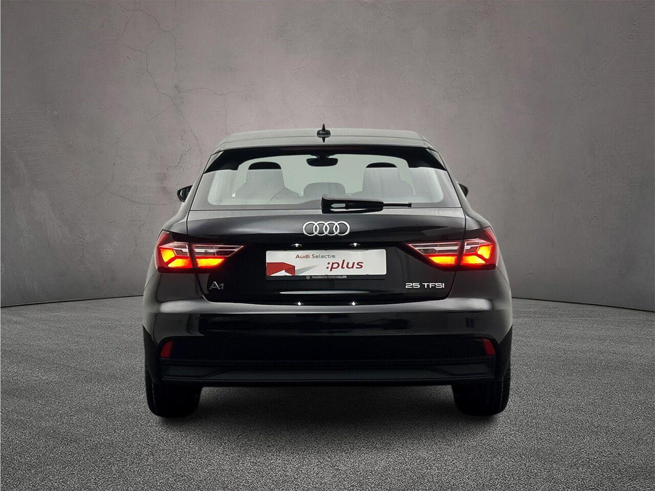 Audi A1 Sportback 25 TFSI Pro Line 95PK | Cruise control | Virtual cockpit | Parkeersensoren-achter | Smartphone-interface |