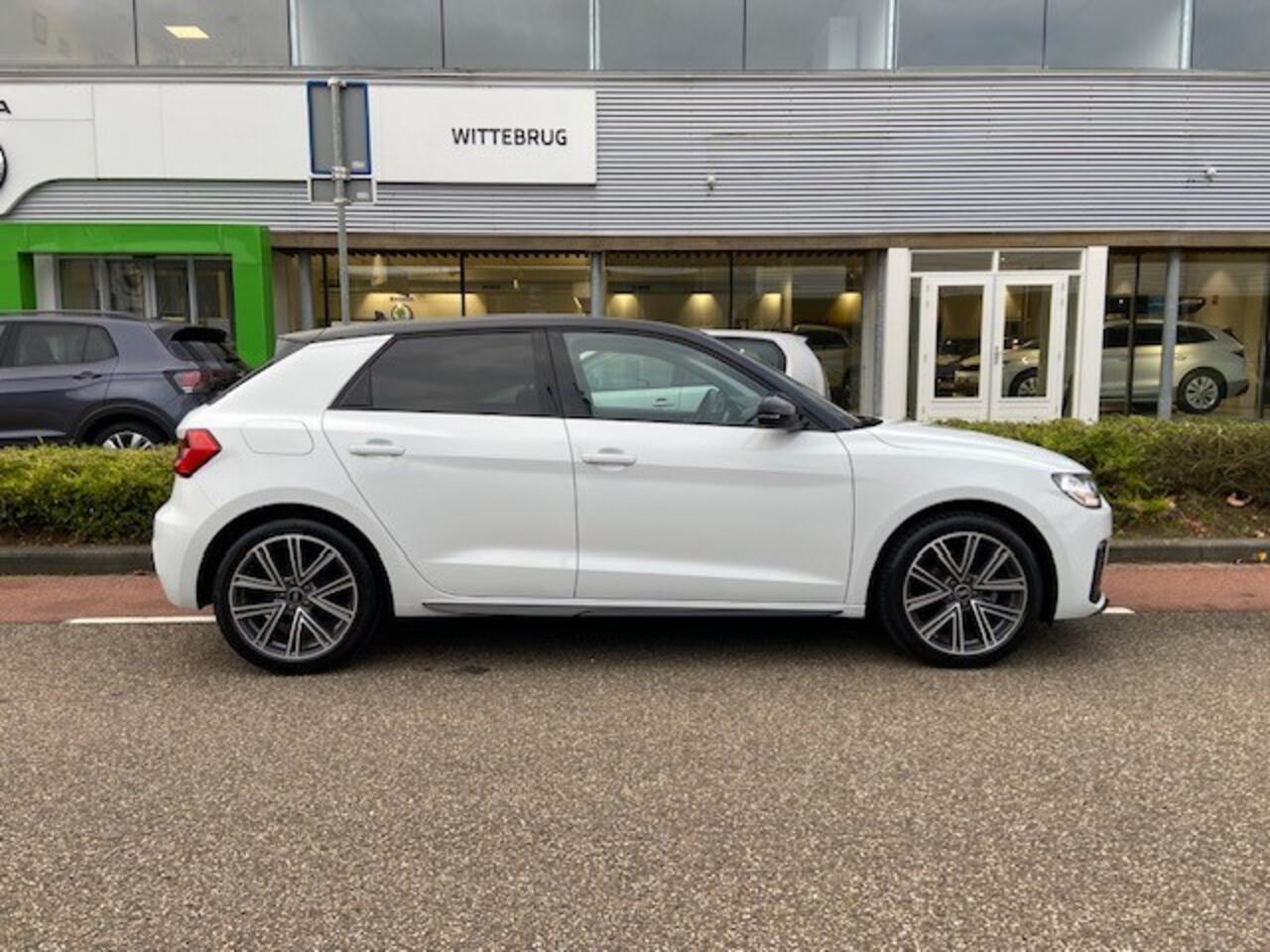 Audi A1 Sportback 25 TFSI Epic / APP.Connect / 17"LMV / Zwart Dak