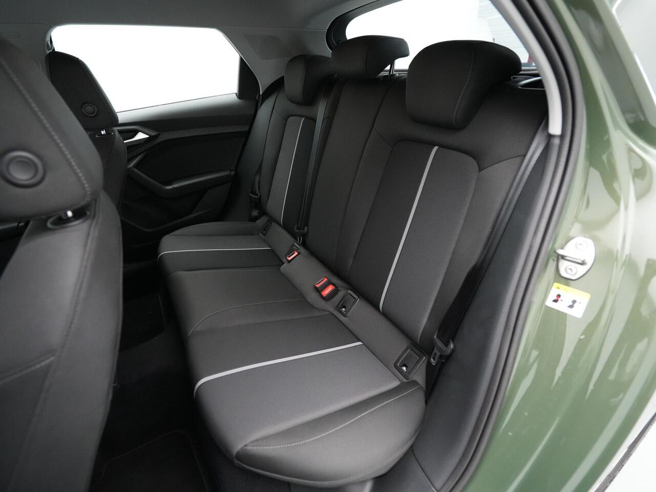 Audi A1 Sportback 25 TFSI 96 pk S-Tronic Advanced edition Navi via app, Led, Key less, Parkeersensoren 94