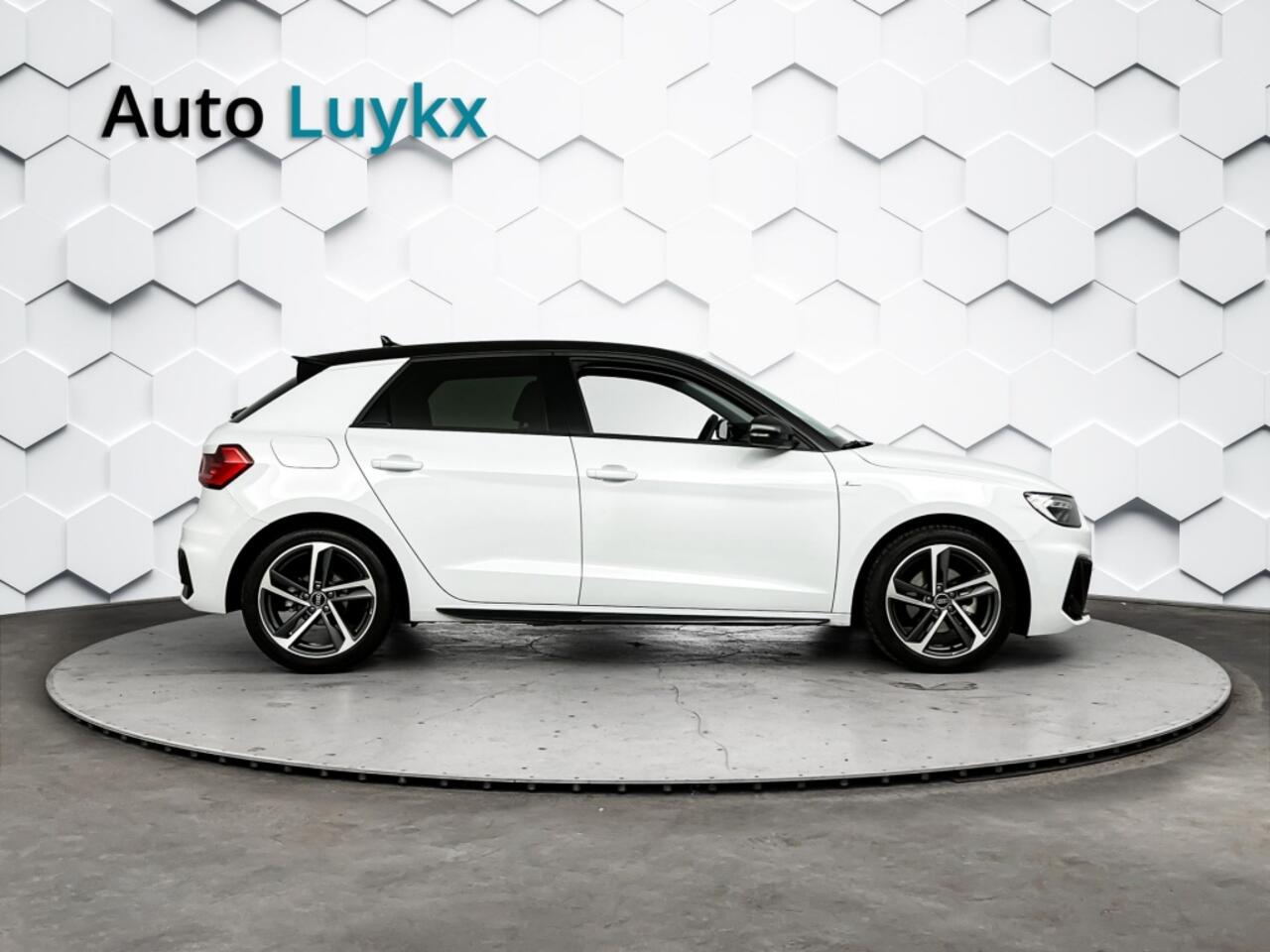 Audi A1 Sportback 30 TFSI S Edition | Black Pack | S-Line Exterieur | Bi-Tone