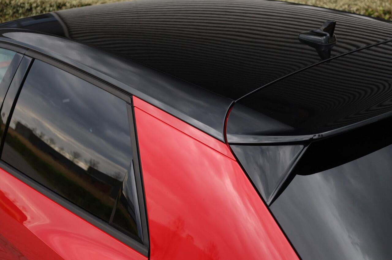 Audi A1 Sportback 40 TFSI 207PK Sonos l Rode Stiksels l Camera l ACC