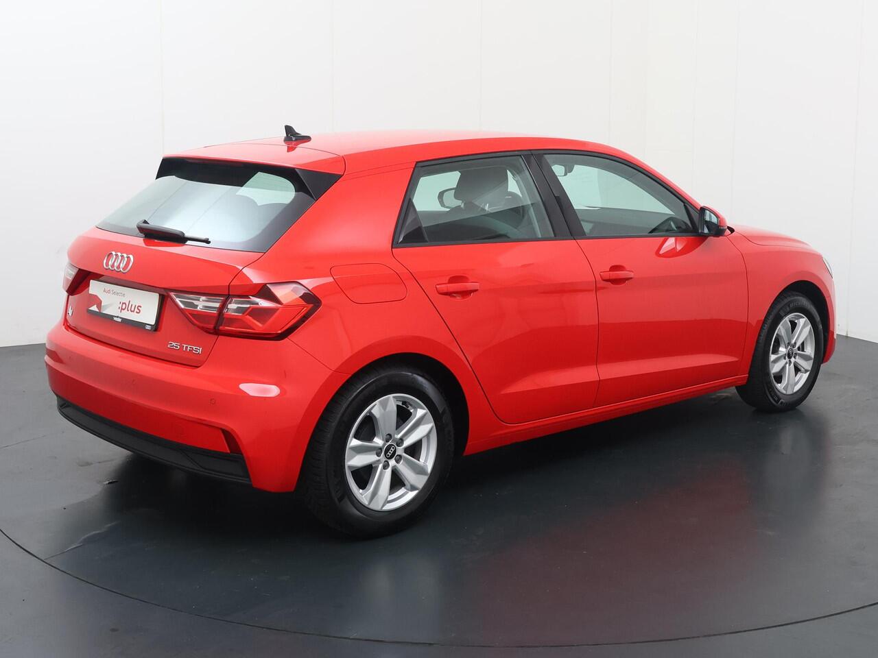 Audi A1 Sportback 25 TFSI Pro Line | 95 PK | Apple Carplay/Android Auto draadloos | Climate Control | Cruise Control | Parkeersensoren | Stoelverwarming voor | Sportstoelen |