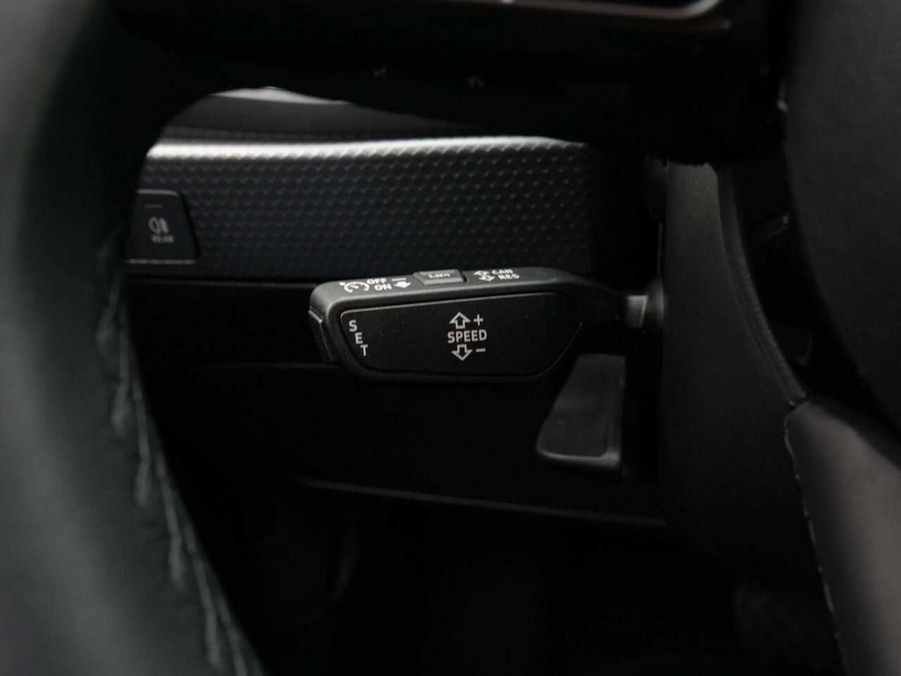 Audi A1 Sportback 25 TFSI 95 pk S-tronic Pro Line | Cruise control | Parkeersensoren achter | Climatronic | Carplay | 17 inch