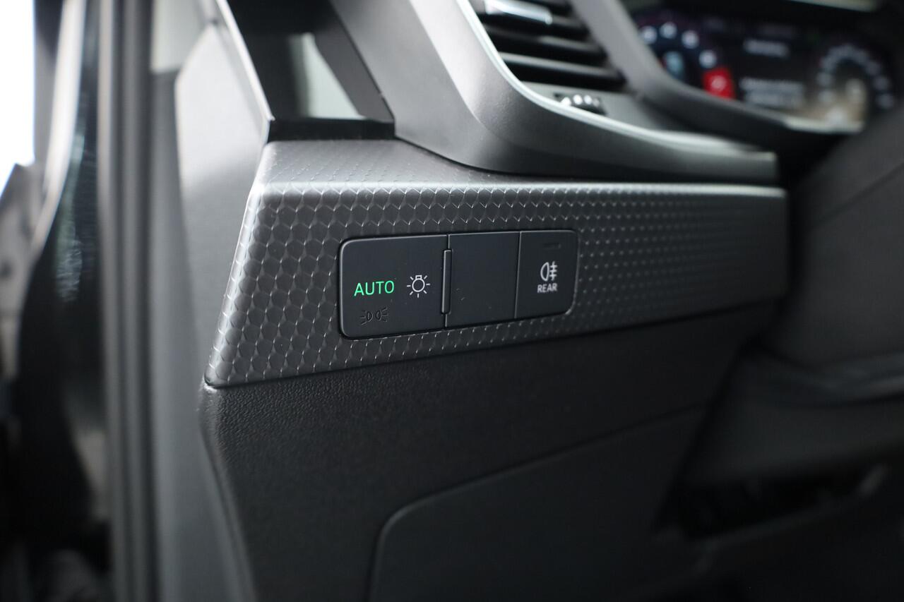 Audi A1 Sportback 30 TFSI Advanced Edition | Apple Carplay & Android Auto | Cruise | All Season | 17"