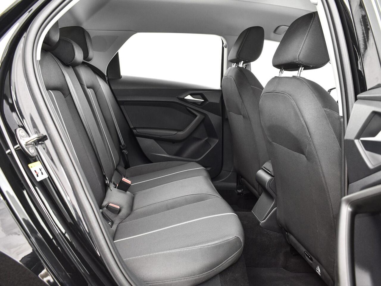 Audi A1 Sportback 25 TFSI 95pk Advanced edition · Apple/Android Car Play · Airco · P-Sensoren · Cruise Control · DAB · 17'' Inch · Garantie t/m 09-10-2027 of 100.000km