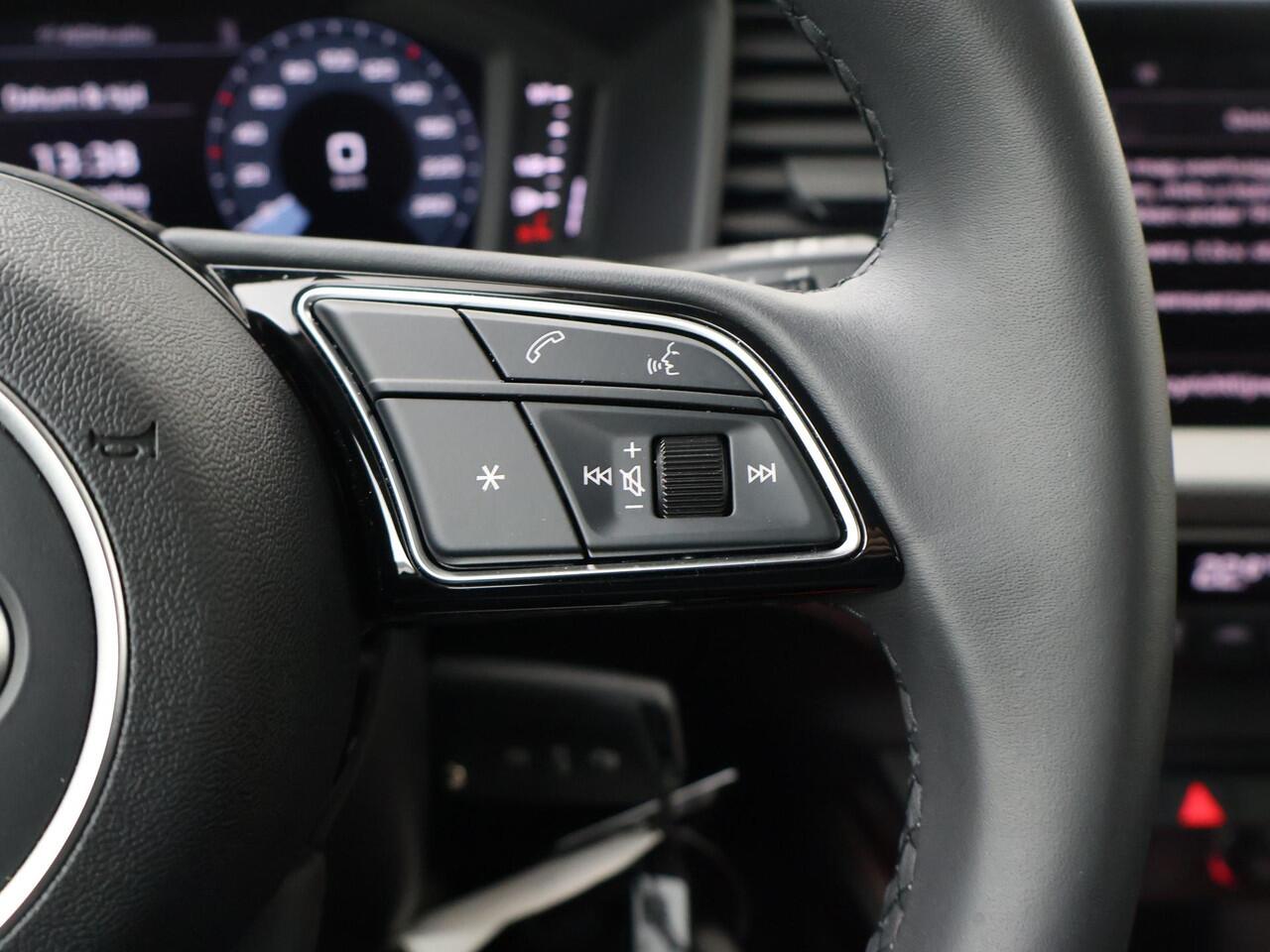 Audi A1 Sportback 30 TFSI Advanced edition | 116 PK | Automaat | Adaptive cruise control | Verwarmde voorstoelen | 17" LM velgen |