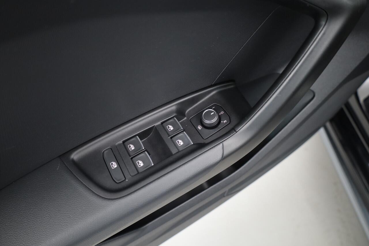 Audi A1 Sportback 30 TFSI Advanced Edition | Apple Carplay & Android Auto | Cruise | All Season | 17"