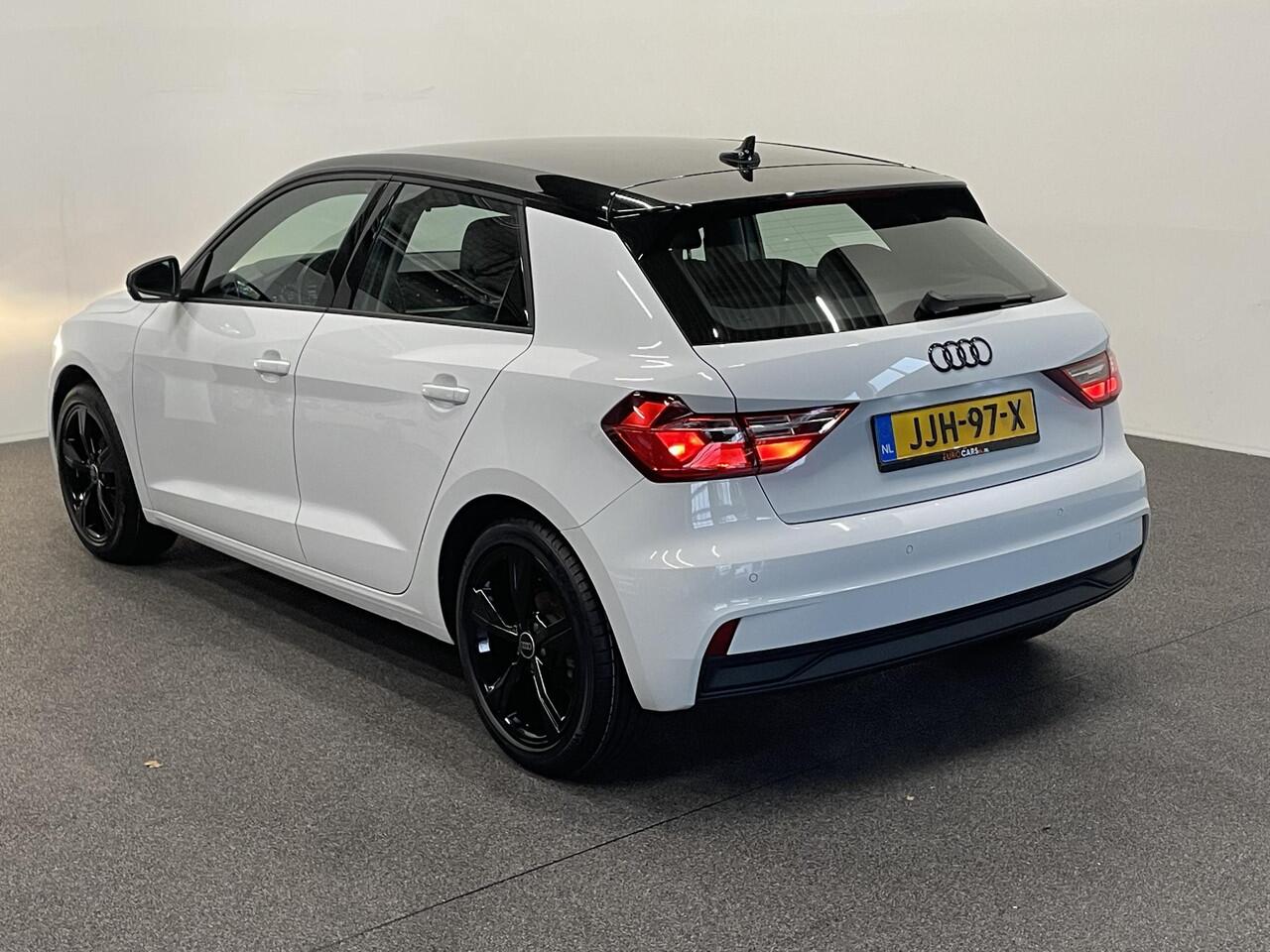 Audi A1 Sportback 30 TFSI 110 pk S-tronic Navigatie Apple Carplay/ Android Auto Parkeersensoren Cruise Control Virtual Cockpit Climate Control Lichtmetalen velgen