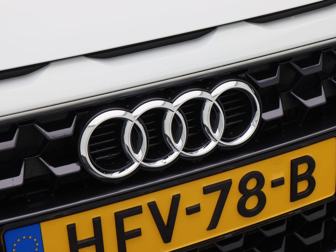 Audi A1 Sportback Advanced edition 25 TFSi | Contrast dak | 17 Inch | Parkeersensoren | CarPlay | Cruise Control |