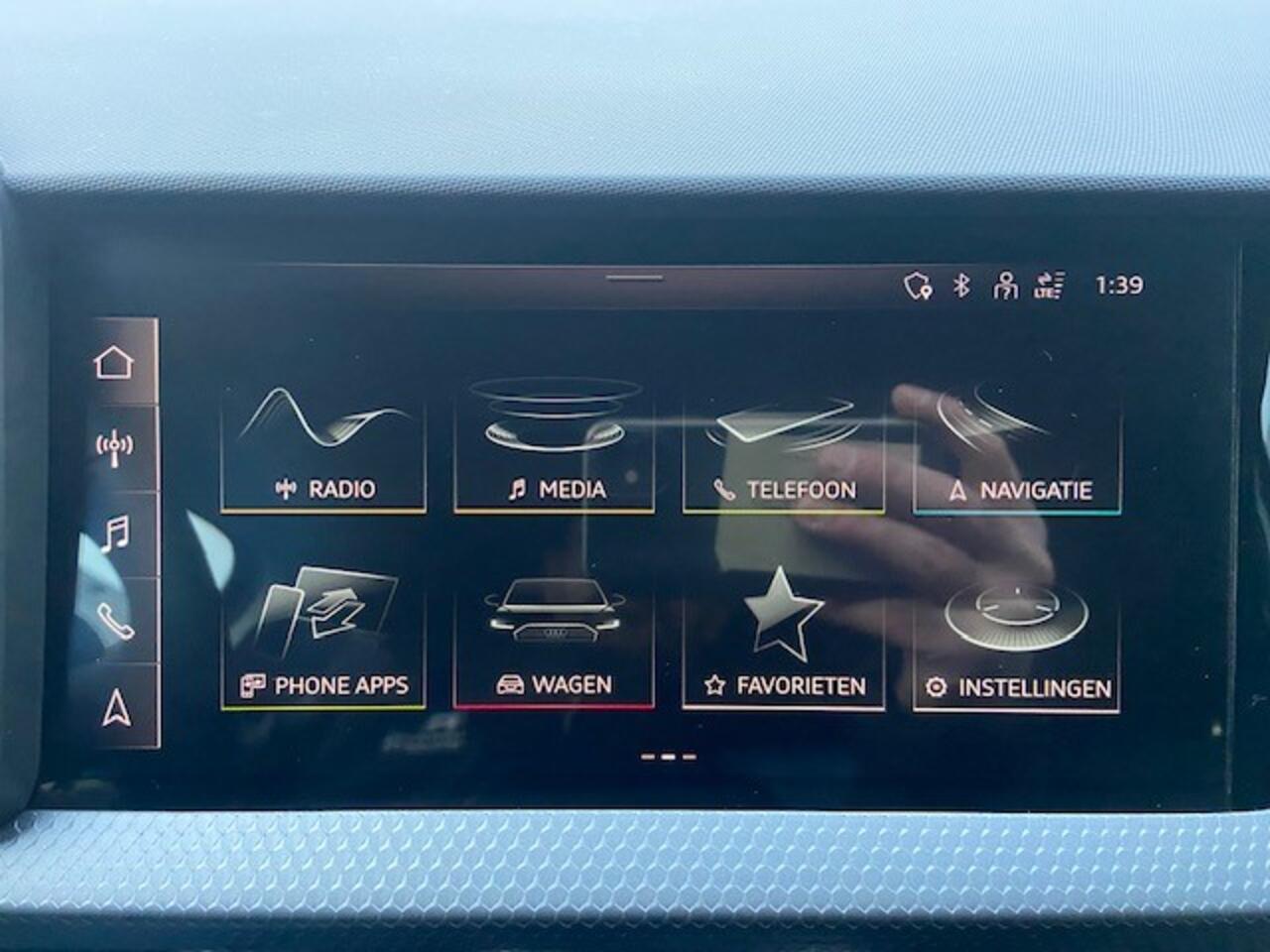 Audi A1 Sportback 25 TFSI Pro Line / app connect / Airco / lm velgen