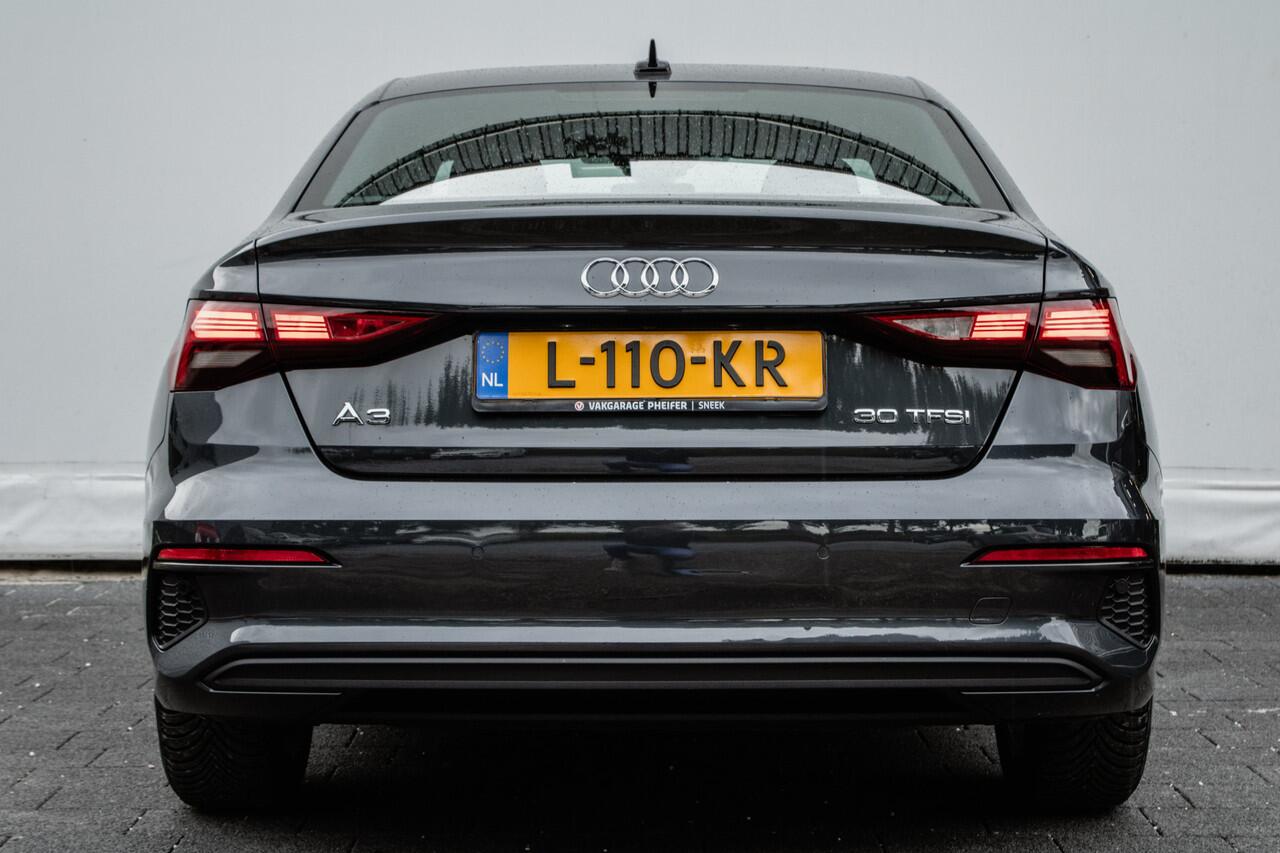 Audi A3 Limousine 30 TFSI Pro Line MMi Navigatie/ Climate control/ Cruise control/ Pdc/ Lmv/ Ambient light/ Full led/ Carplay