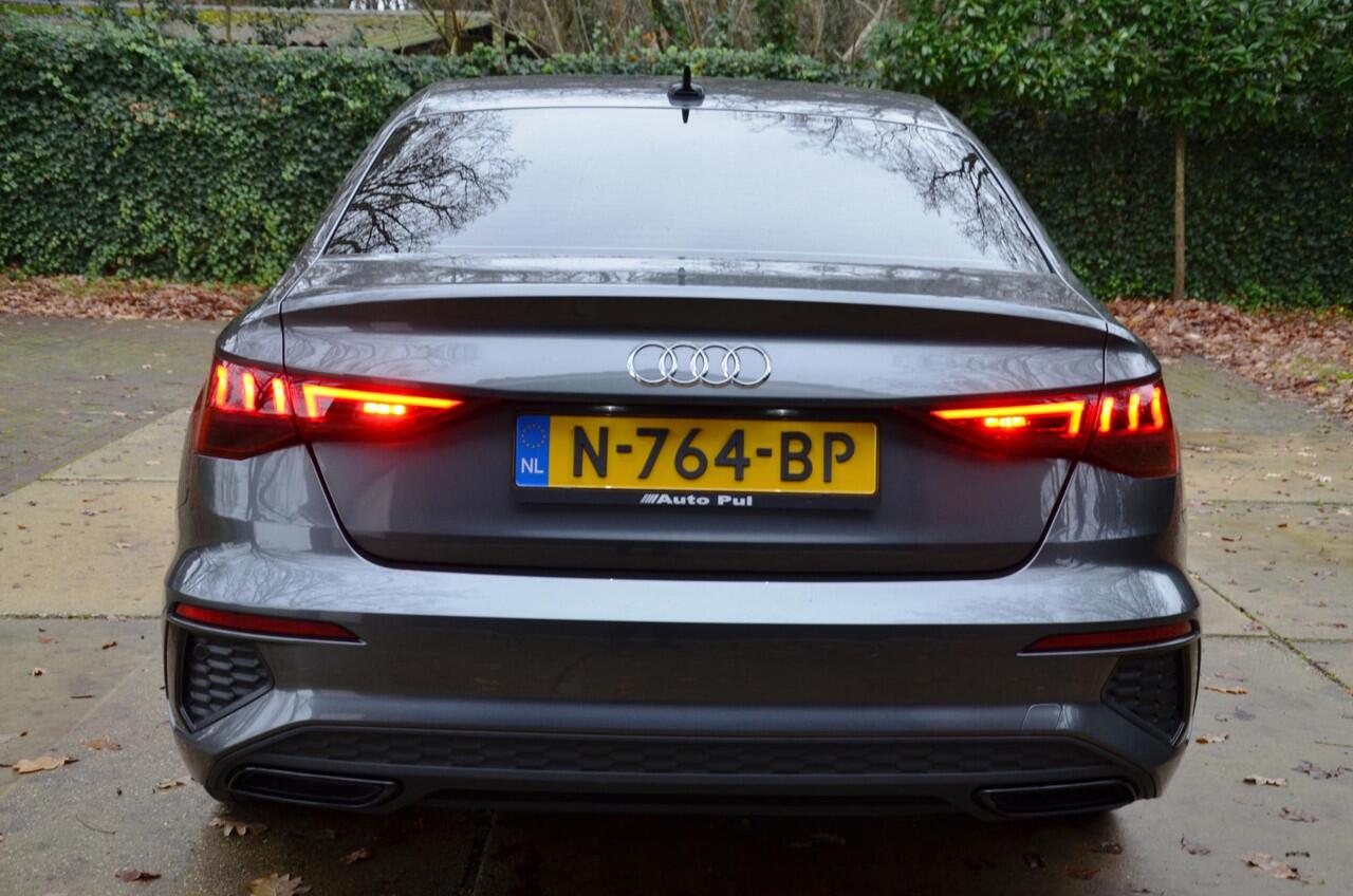 Audi A3 Limousine 35 TFSI S Line edition Automaat/Ecc/Pdc/Virtual-Dashbord/Navi/Adaptive Cr-Controle/18-Inch Lmv/Led