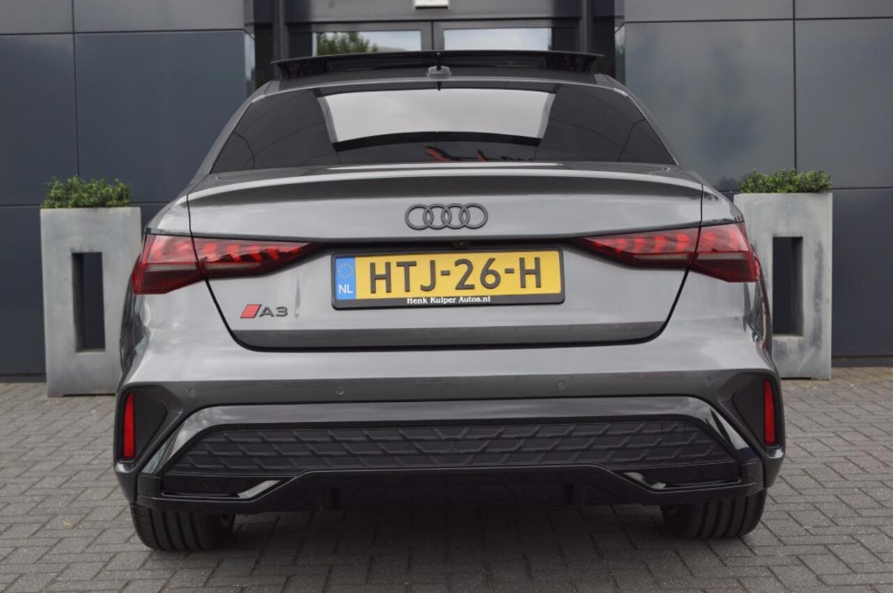 Audi A3 Limousine 1.5 TFSI S-line 150pk Facelift/Leer ruitmotief/ Panodak/Sonos/Head-up/LED