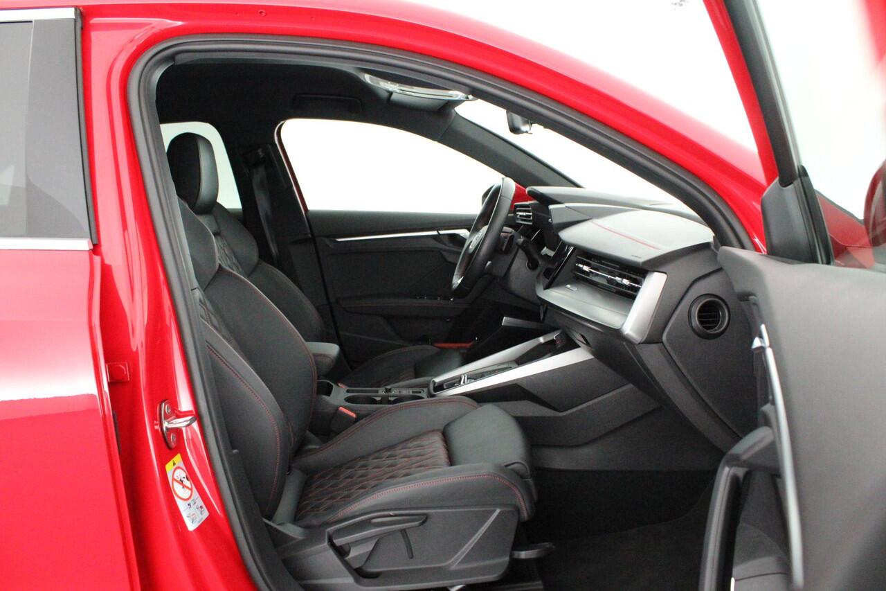 Audi A3 Limousine 30 TFSI 110pk S-Tronic 2x S-Line Leder ACC B&O HUD Stoelverwarming Virtual Cockpit Navigatie