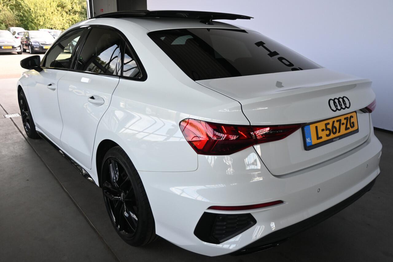 Audi A3 Limousine 30 TFSI Automaat 3x S-Line Panoramadak Stoelverwarming Rijklaarprijs Inruil Mogelijk!