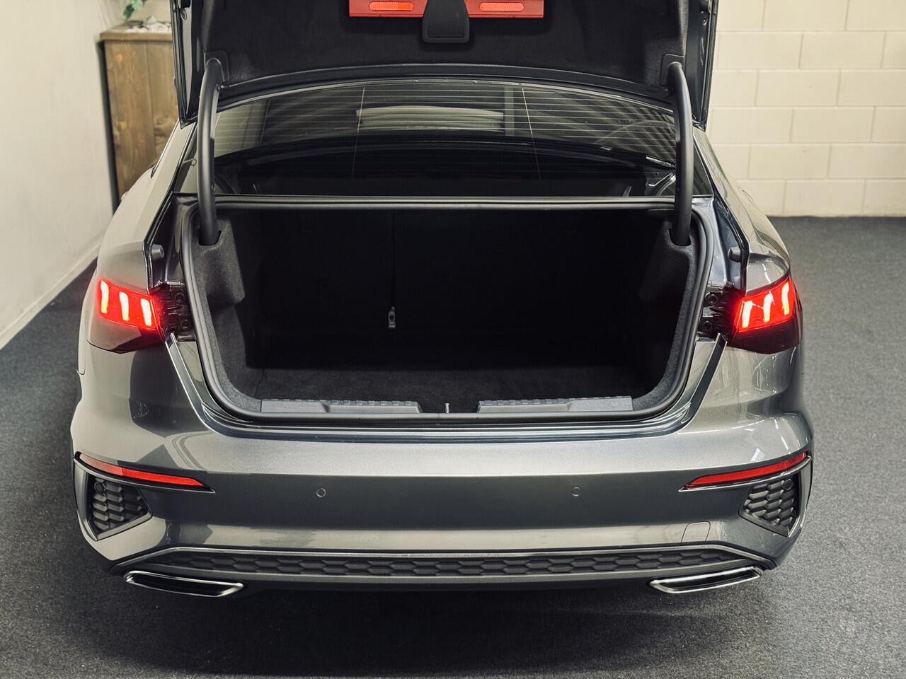 Audi A3 Limousine 35 TFSI S Edition S-Line 2x | B&O | Camera | Adapt.Cruise