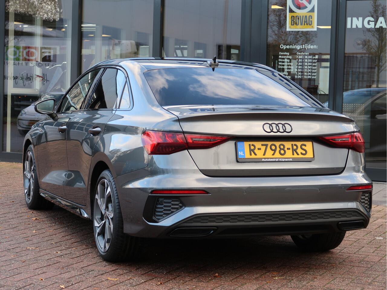 Audi A3 Limousine 30 TFSI S-Line | Adapt Cruise | 18inch | Stoelverw |