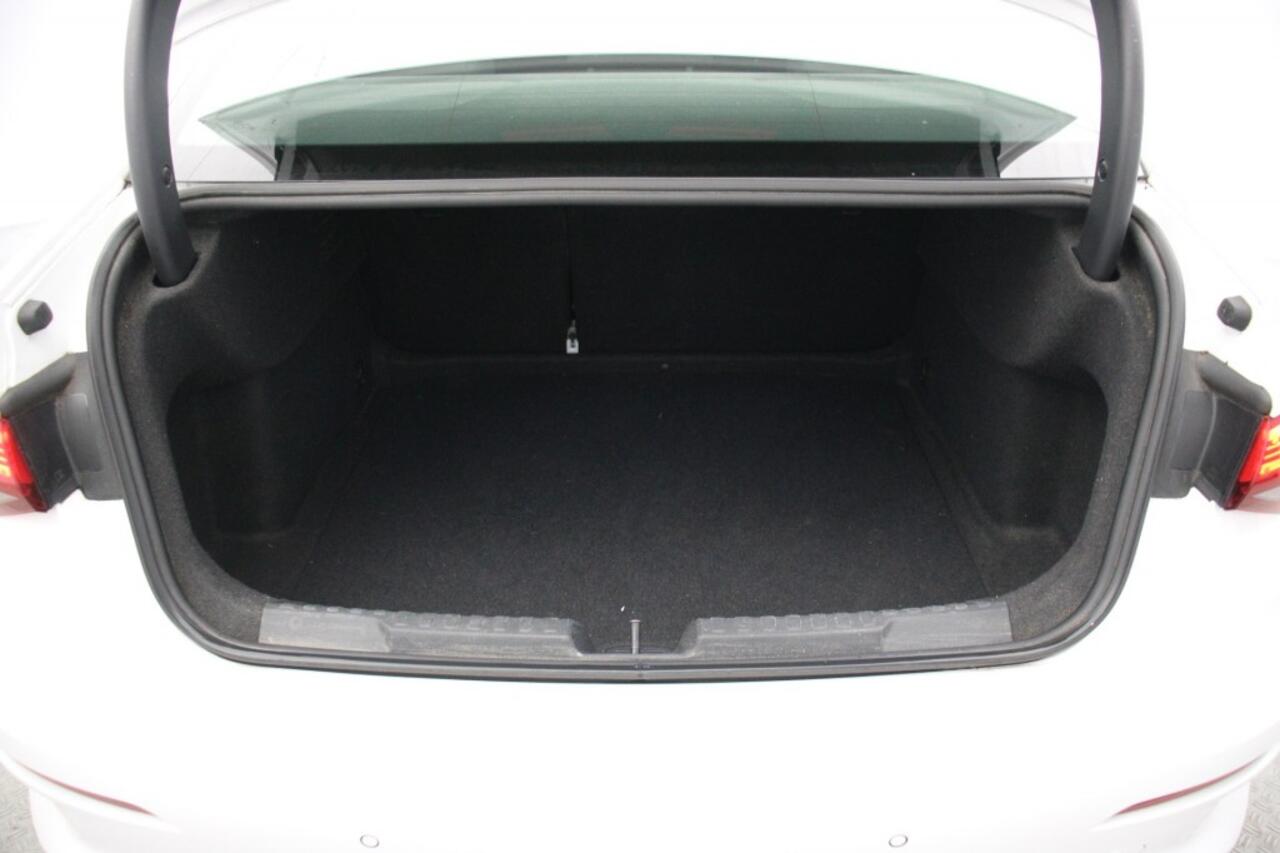 Audi A3 Limousine 30 TFSI Pro Line Automaat - Digitaal Cockpit, Carplay, Navi, Cruise