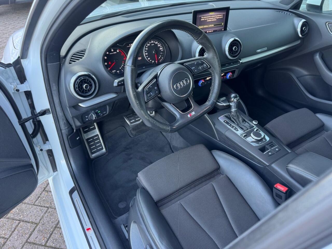 Audi A3 35 TFSI CoD Sport S Line Edition