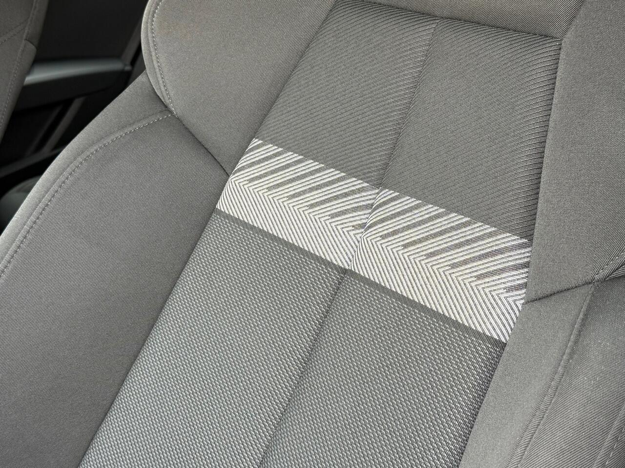 Audi A3 Limousine 30 TFSI Business edition Sport + Trekhk.