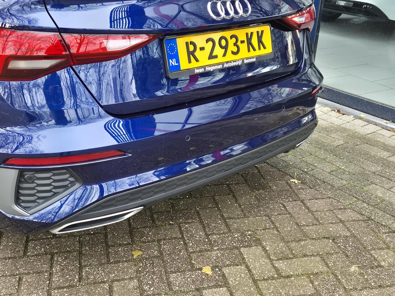 Audi A3 Limousine 35 TFSI S edition AUTOMAAT | Airco | Navigatie | Parkeersensoren | Cruise Control | Licht metalen velgen