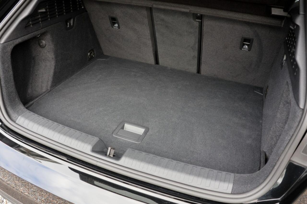 Audi A3 Sportback 35 TFSI S Edition - 150 pk **Camera / Full Led