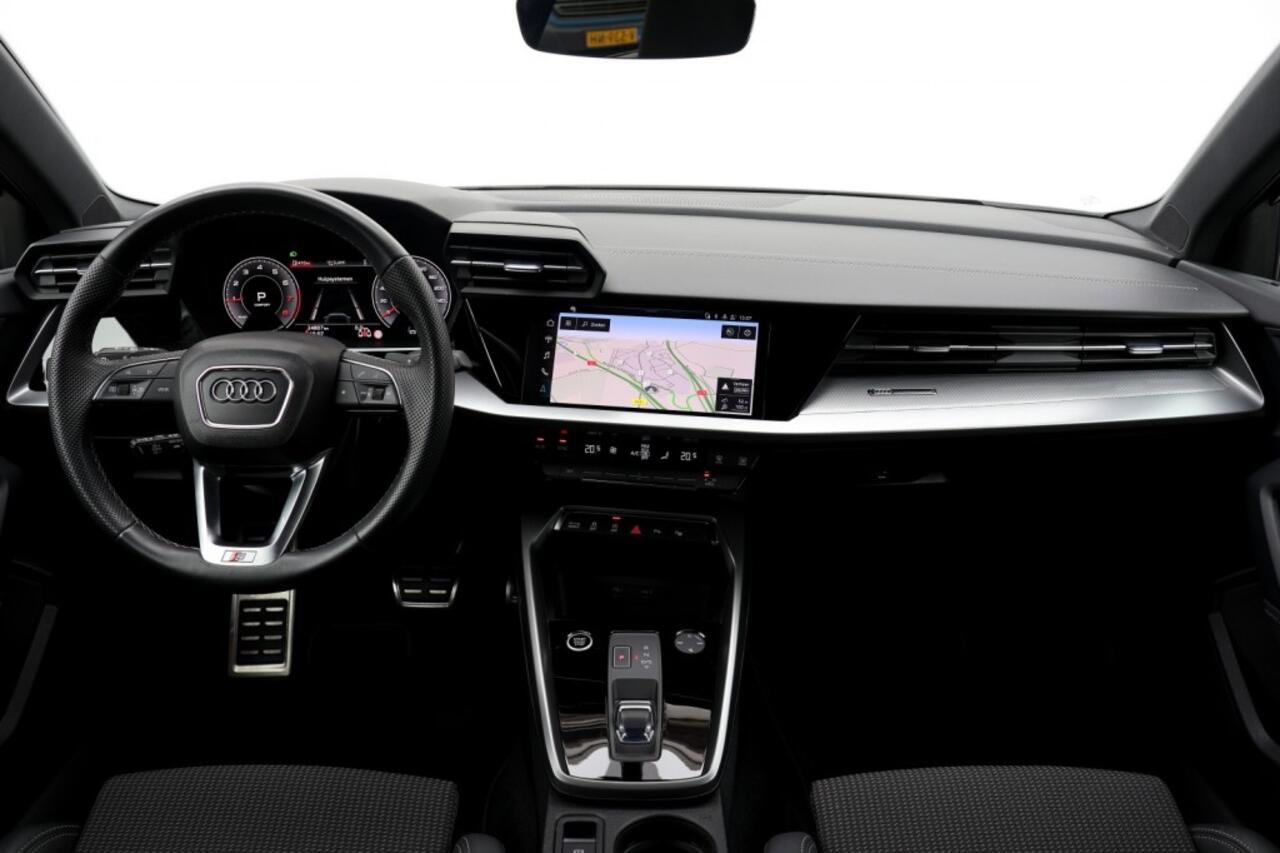 Audi A3 Sportback 35 TFSI S Edition - 150 pk **Camera / Full Led