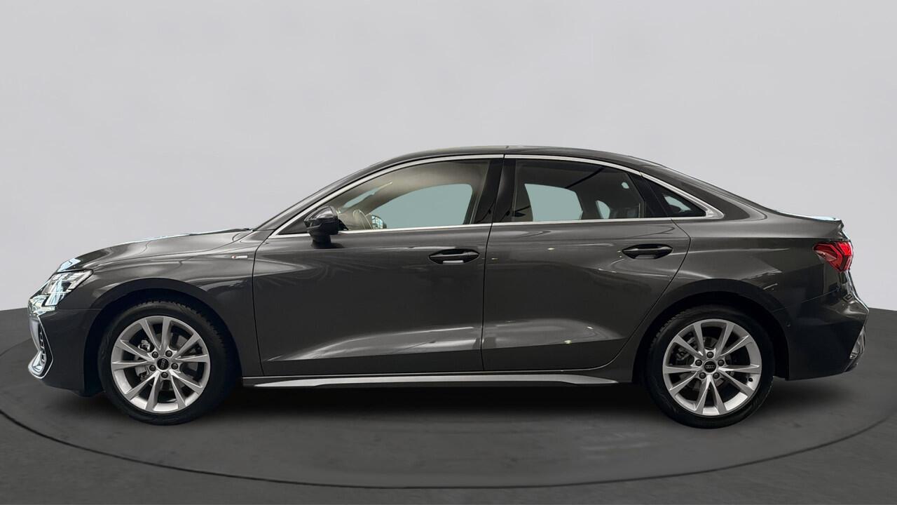 Audi A3 Limousine 30 TFSI 116Pk S-Line Edition / Achteruitrijcamera / Parkeerhulp Plus