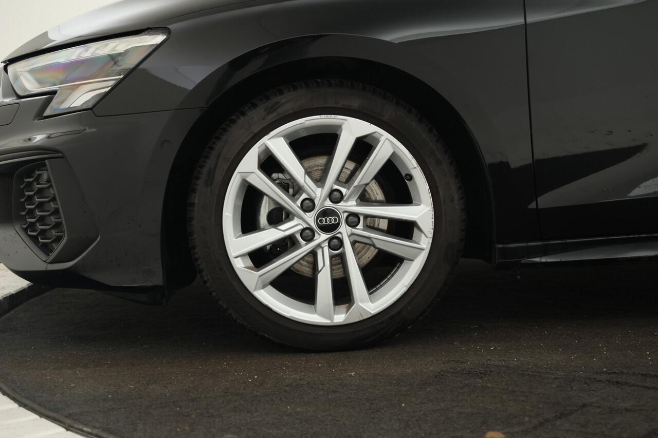Audi A3 Limousine 30 TFSI S edition S-Line, Volleder, Digital Dash, BOM VOL!!
