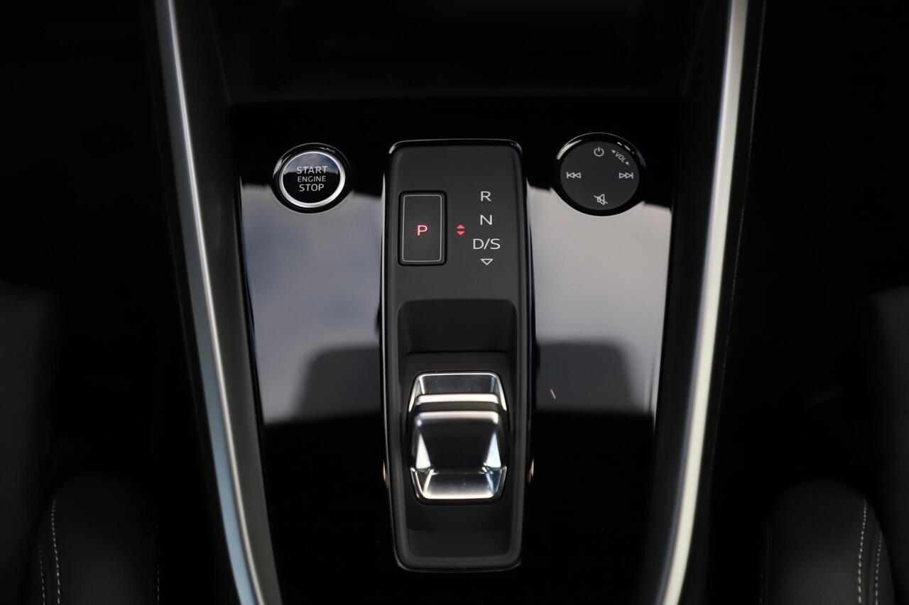 Audi A3 Limousine 35 TFSI S edition 150PK Automaat Panoramadak Virtual 19 inch LMV LED Matrix B&O Audio Black Optic RS Sportstoelen Stoelverwarming Achteruitrijcamera