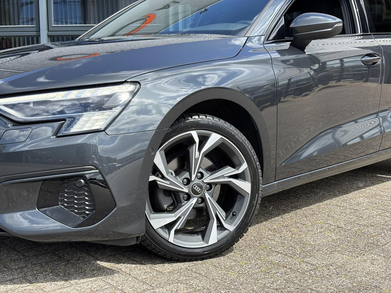 Audi A3 Limousine 35 1.5 TFSI edition one / Apple Carplay/ Android Auto / BTW / Digital Cockpit / Keyless / Camera / Stoelverwarming /