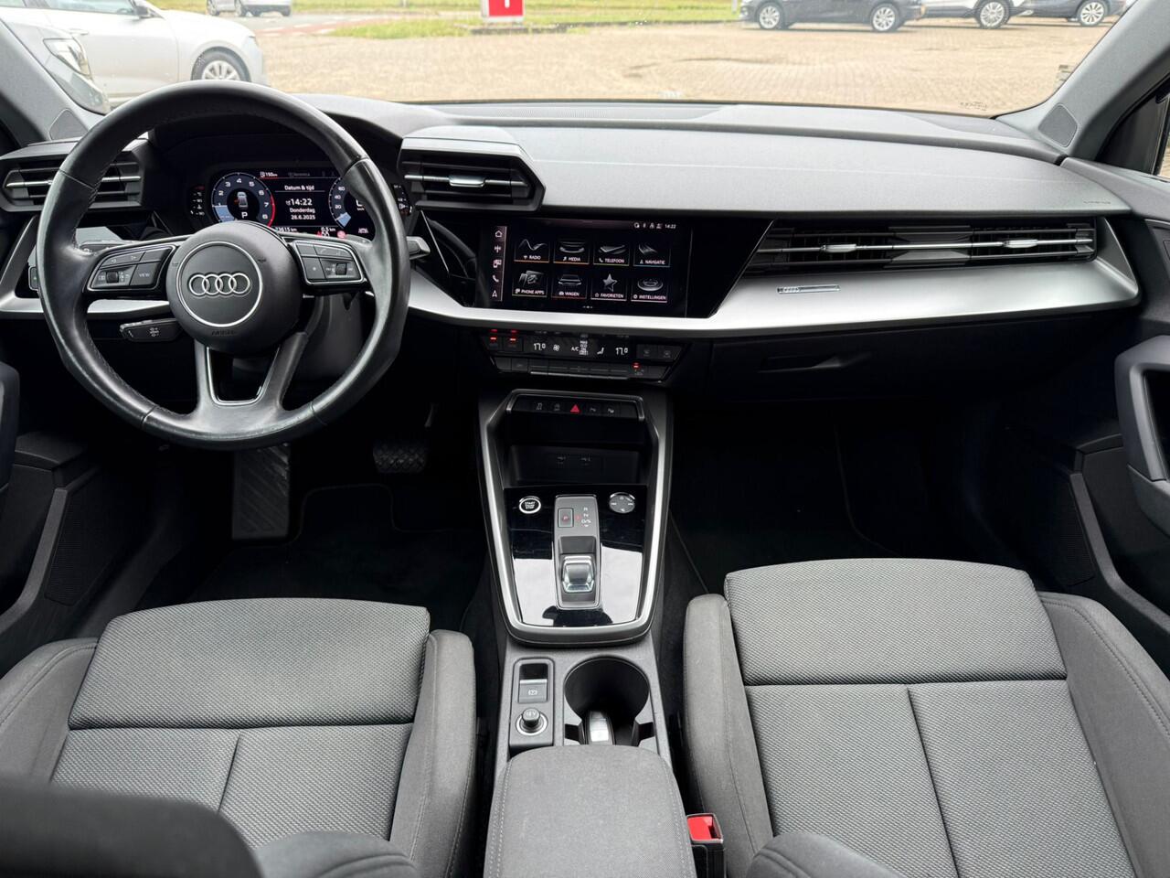 Audi A3 Limousine 30 TFSI Business edition | Navi | Climate | LED |