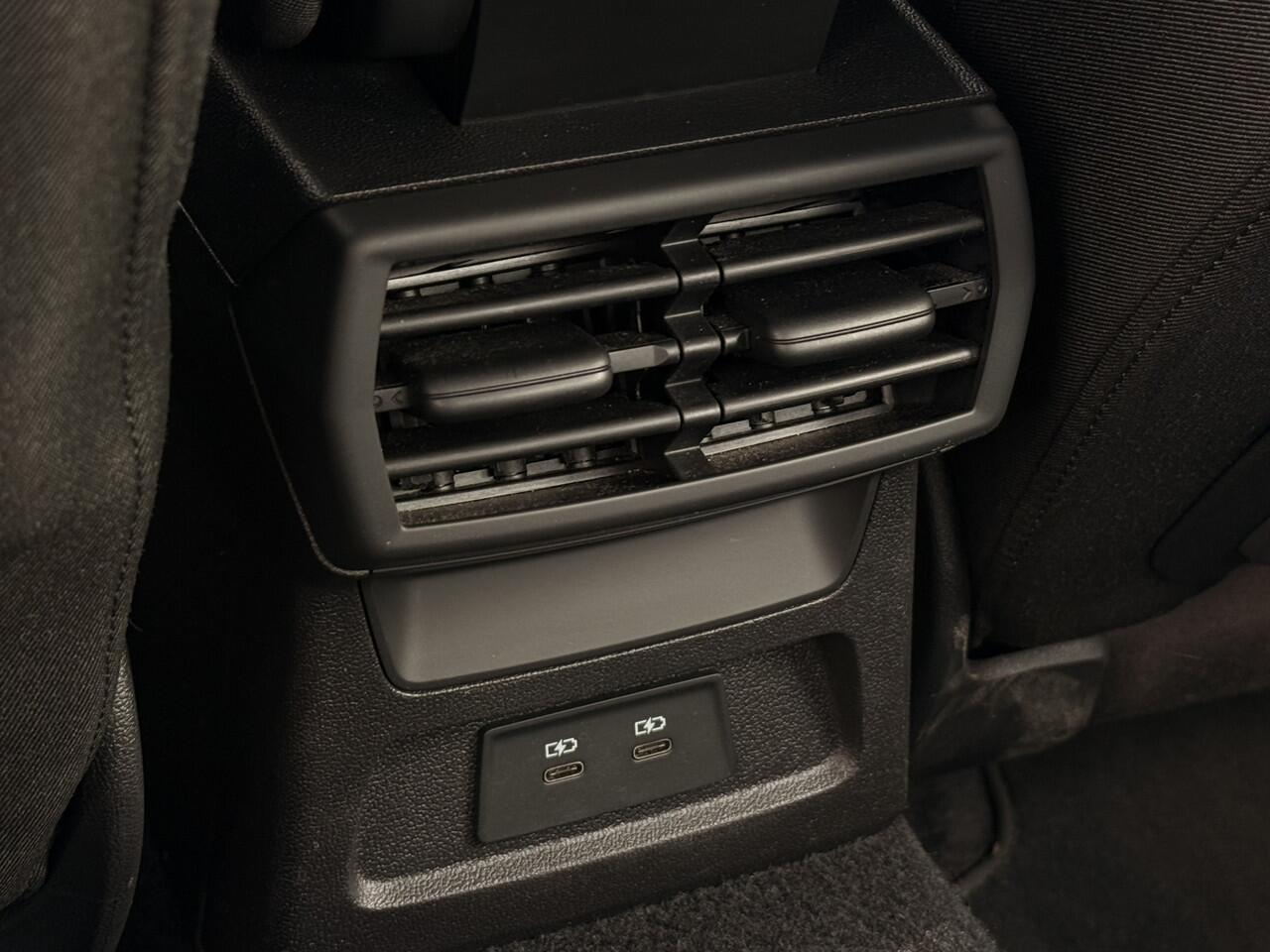 Audi A3 Limousine 30 TFSI Advanced edition | Navi | ACC | Stoelverwarming | Apple Carplay | DAB |