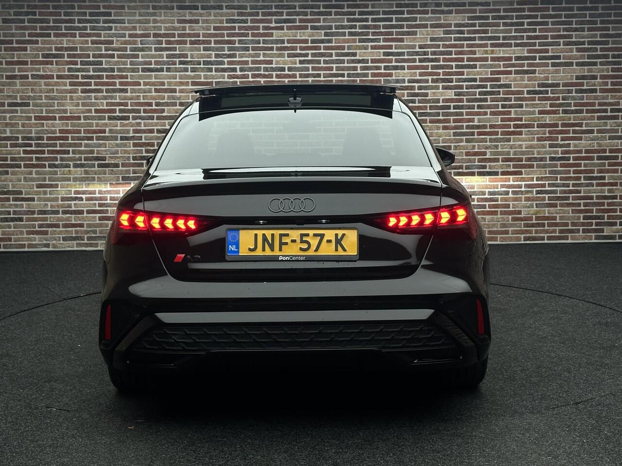 Audi A3 Limousine 35 TFSI S edition Ful Options Panorama Led RS Stoel HeadUp