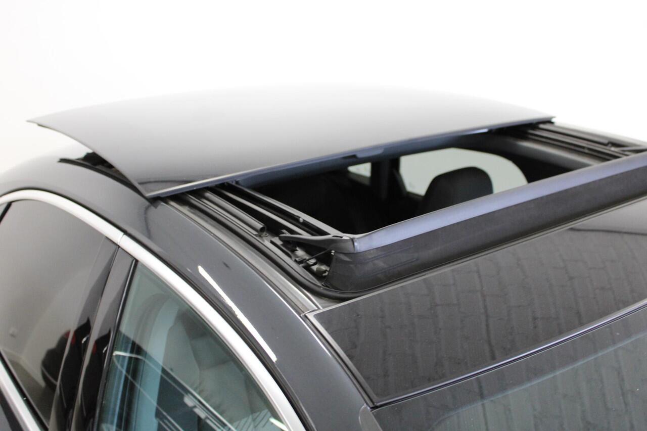 Audi A3 Limousine 30 TFSI Business edition | PANO-DAK | 17'LMV | SPORT-INT | DAB | CRUISE | CARPLAY | NAVI | GETINT-GLAS |