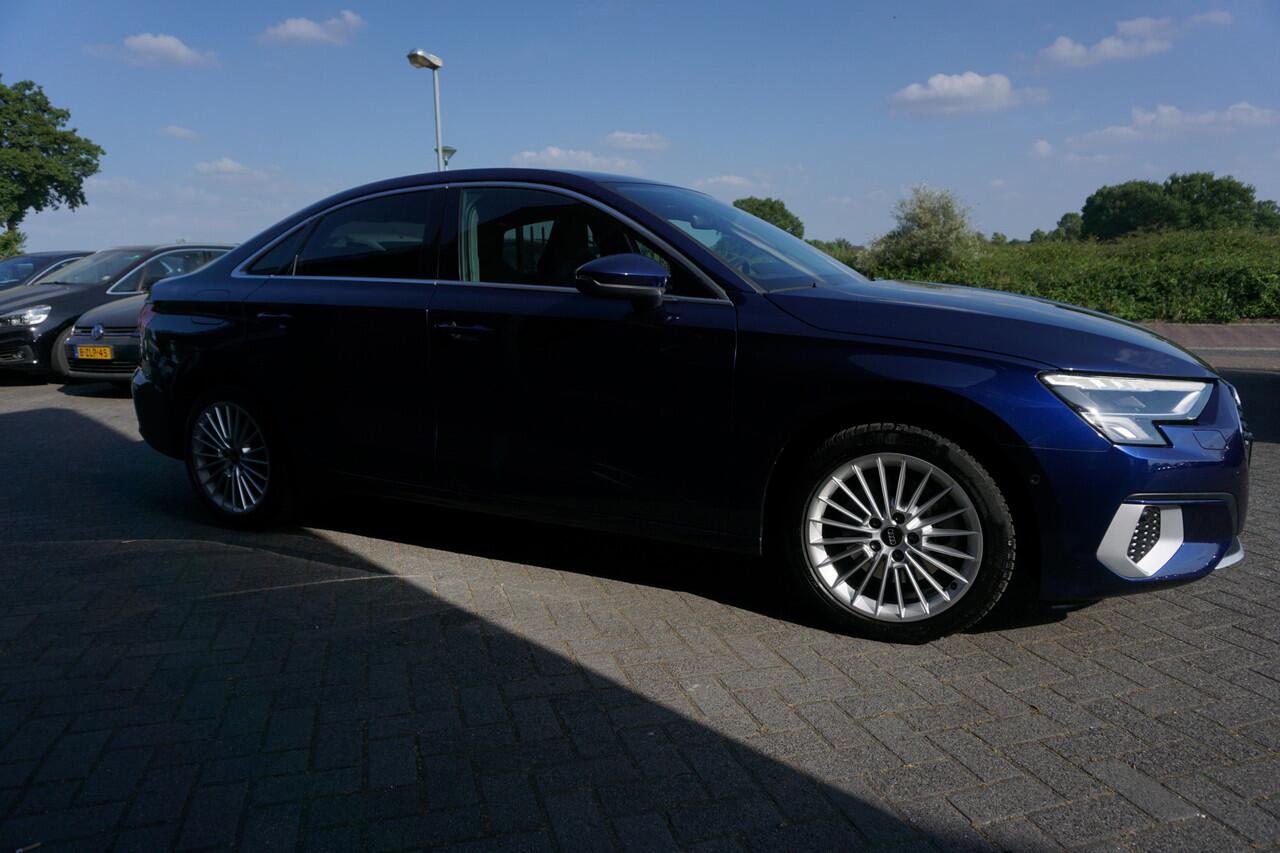 Audi A3 Limousine 35 TFSI 150PK ORIGINEEL NEDERLANDS BUSINESS EDITION MATRIXX LED DIGITALE COCKPIT ANDROID-APPLECARPLAY NAVI SPORTSTOELEN 17INCH CLIMA CRUISE PDC V+A+ASSIST BLUETOOTH ENZ...