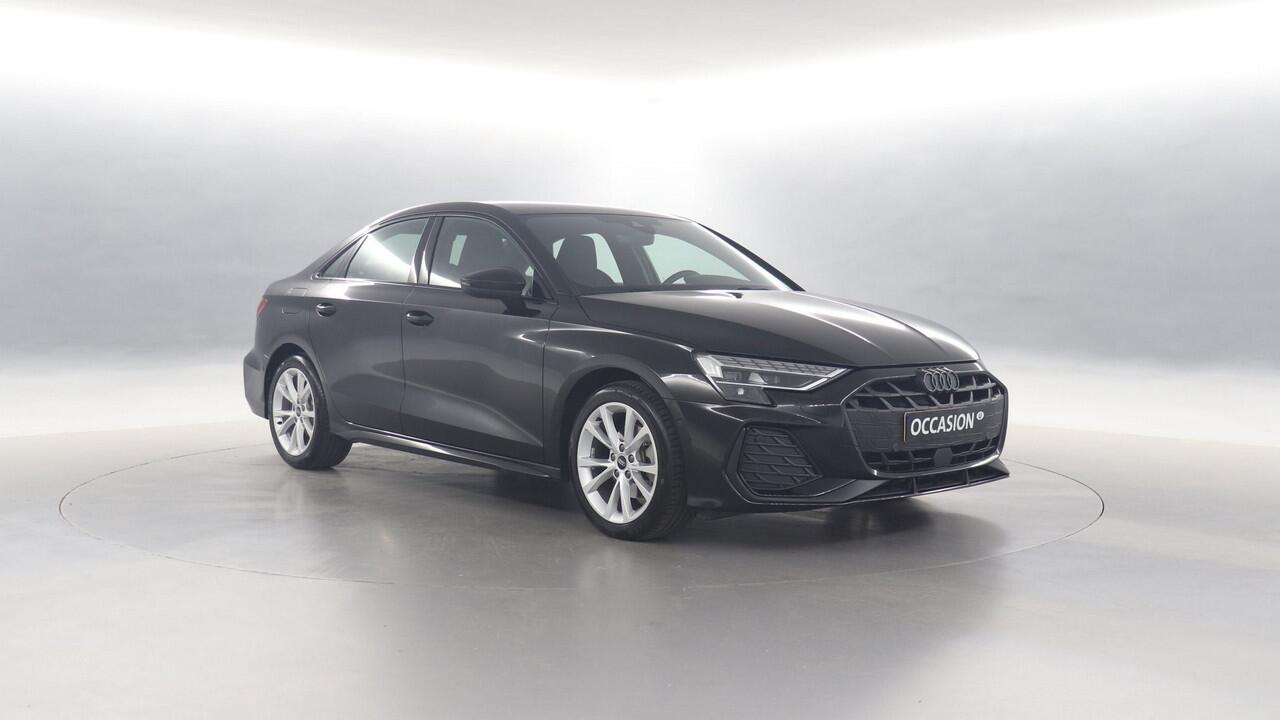Audi A3 Limousine 30 TFSI 115pk S-Line Edition S-Tronic / Navigatie / Camera / Inparkeerhulp