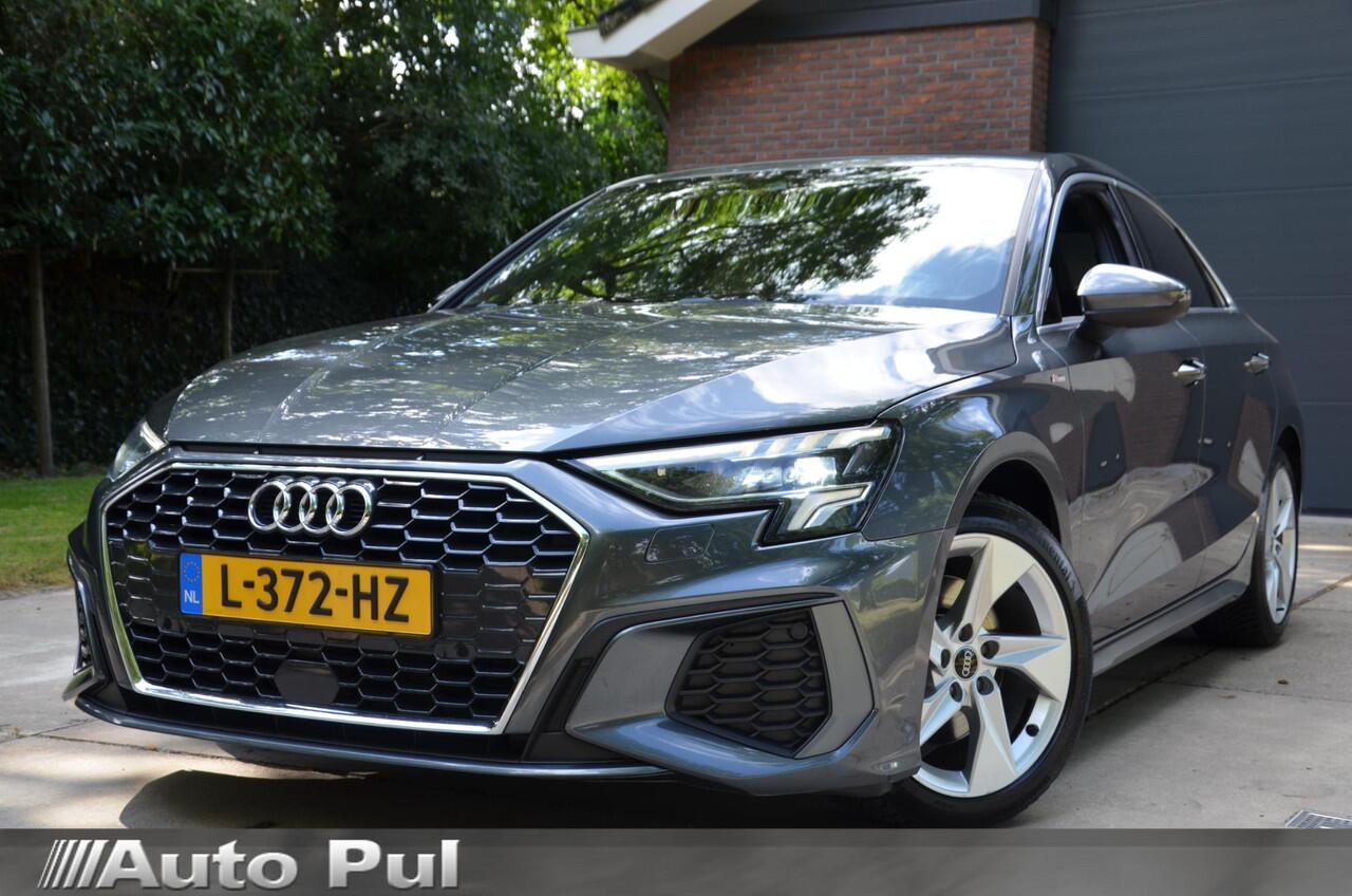 Audi A3 Limousine 30 TFSI S Line Edition Automaat/Navi/Pdc/Ecc/Virtual cockpit/Privacy glass/Cr-Controle/17-Inch Lmv/Bang&Olufsen/Nederlandse auto/led