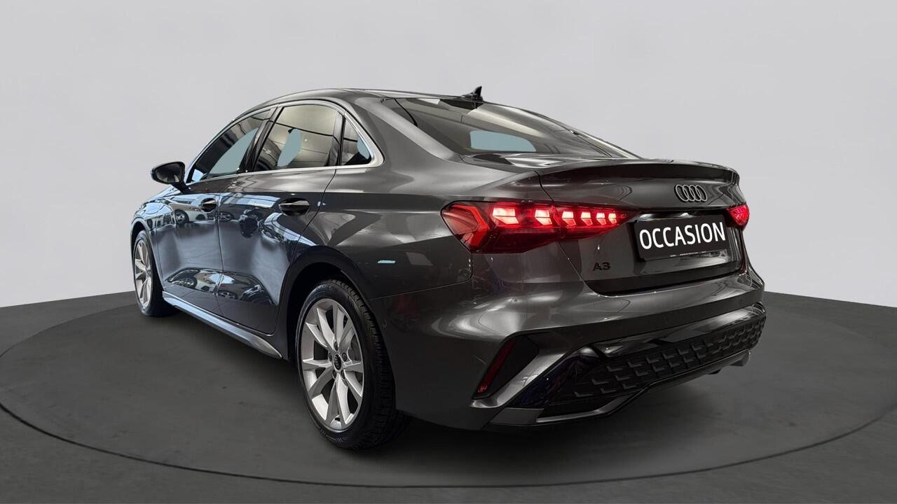 Audi A3 Limousine 30 TFSI 116Pk S-Line Edition / Achteruitrijcamera / Parkeerhulp Plus