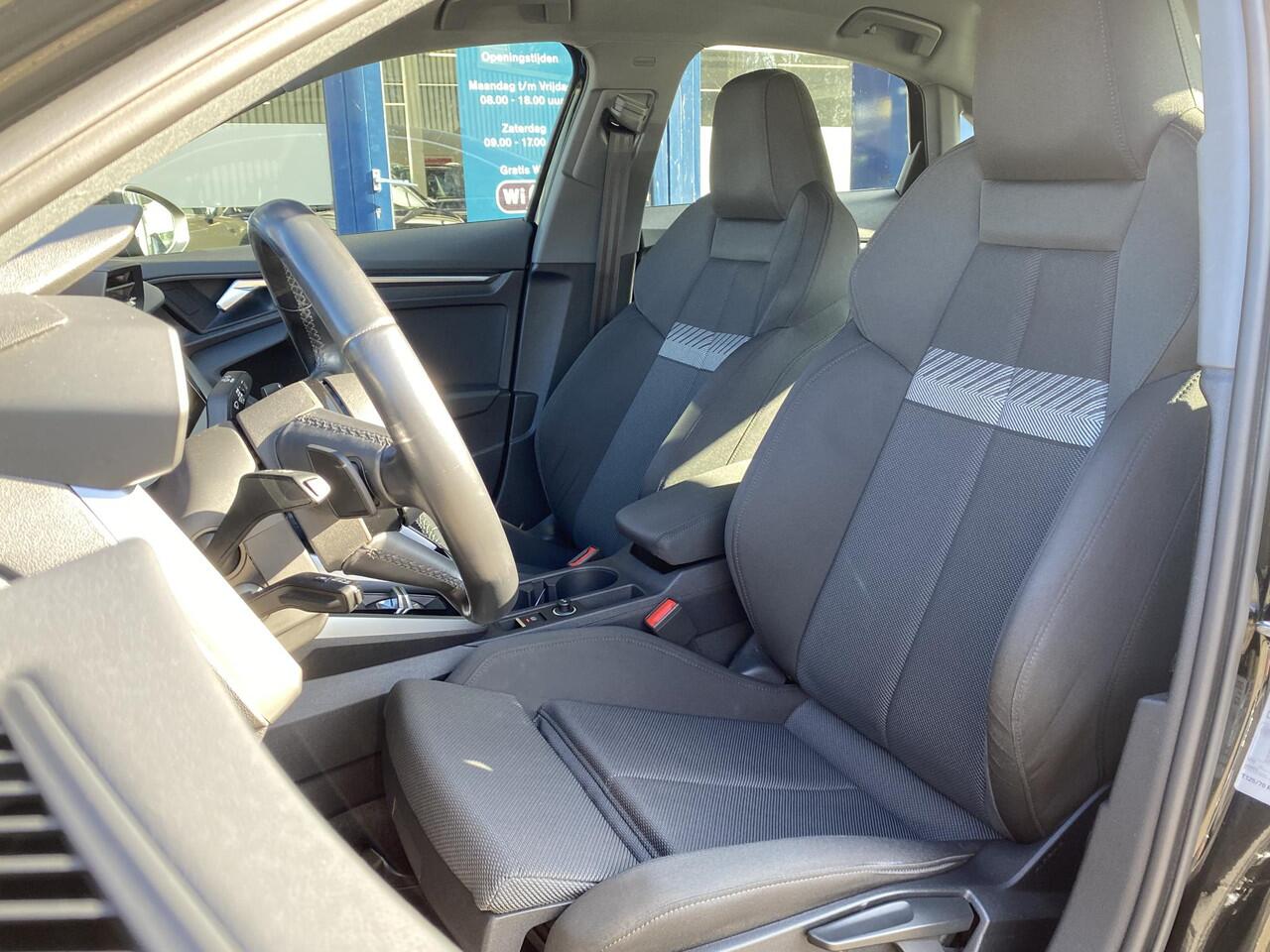 Audi A3 Limousine 30 TFSI Business edition / Nieuw Model / Automaat / NL-Auto / Digitaal Dashoard / LED / DAB / Apple-Carplay&Android-Auto / Adaptieve Cruise-Control / Climate-Control / Draadloze-Telefoonlader / Radio-Bluetooth / Navi / Flippers / ELKTR-Pakket / 