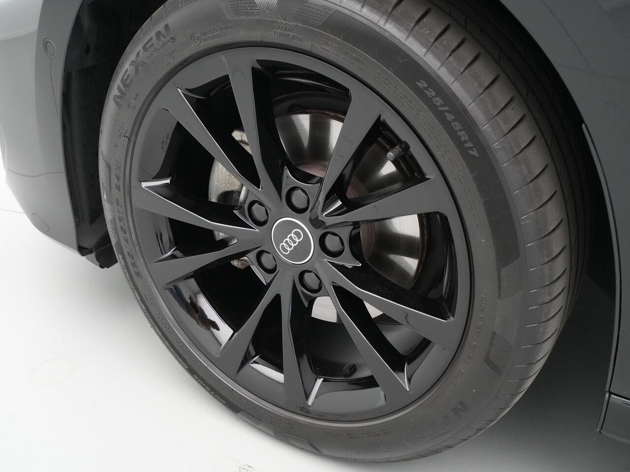 Audi A3 Limousine 30 TFSI 115 pk S-Tronic S-line edition PDC, Clima, Navi, Led 53